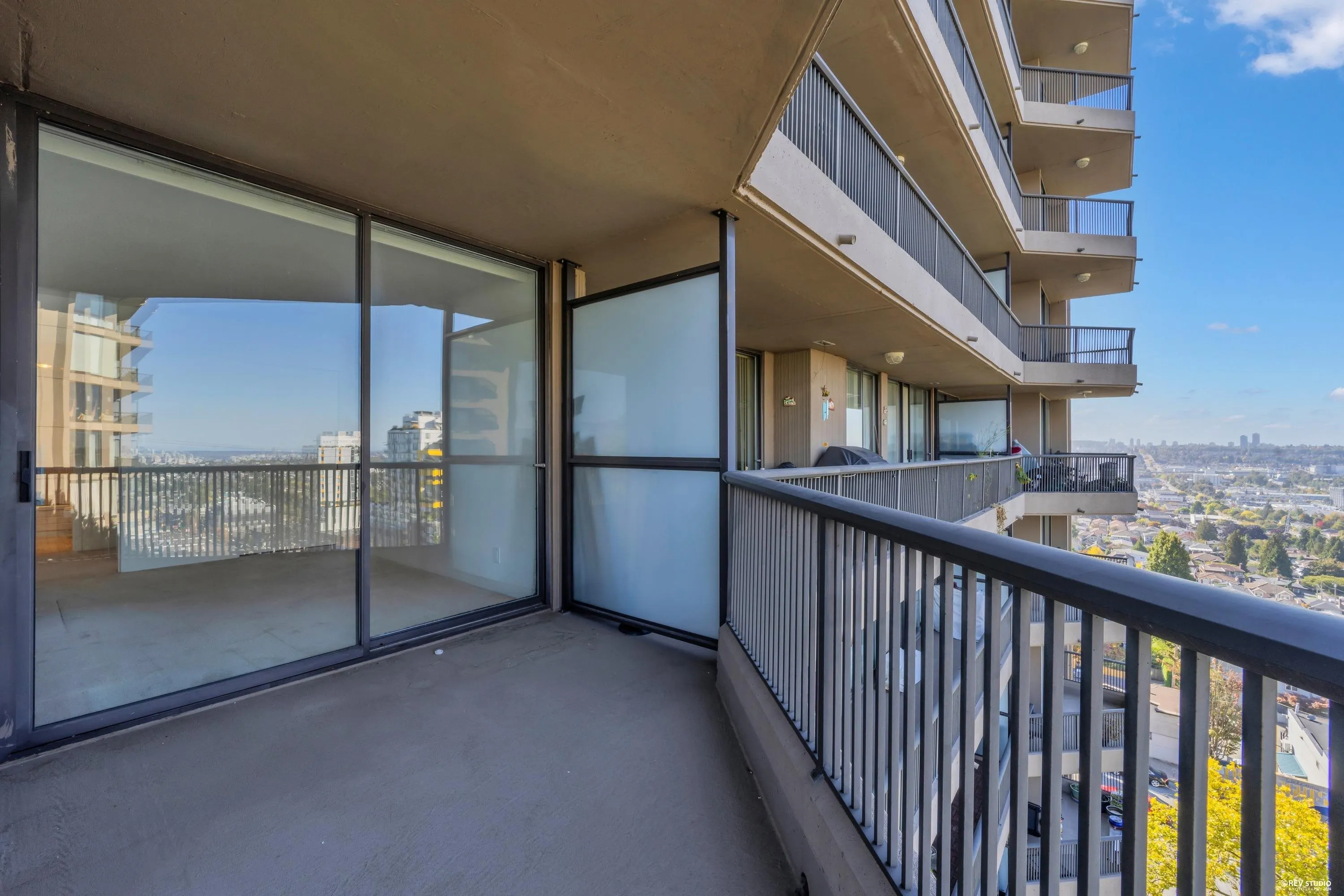 3760 Albert Street #806