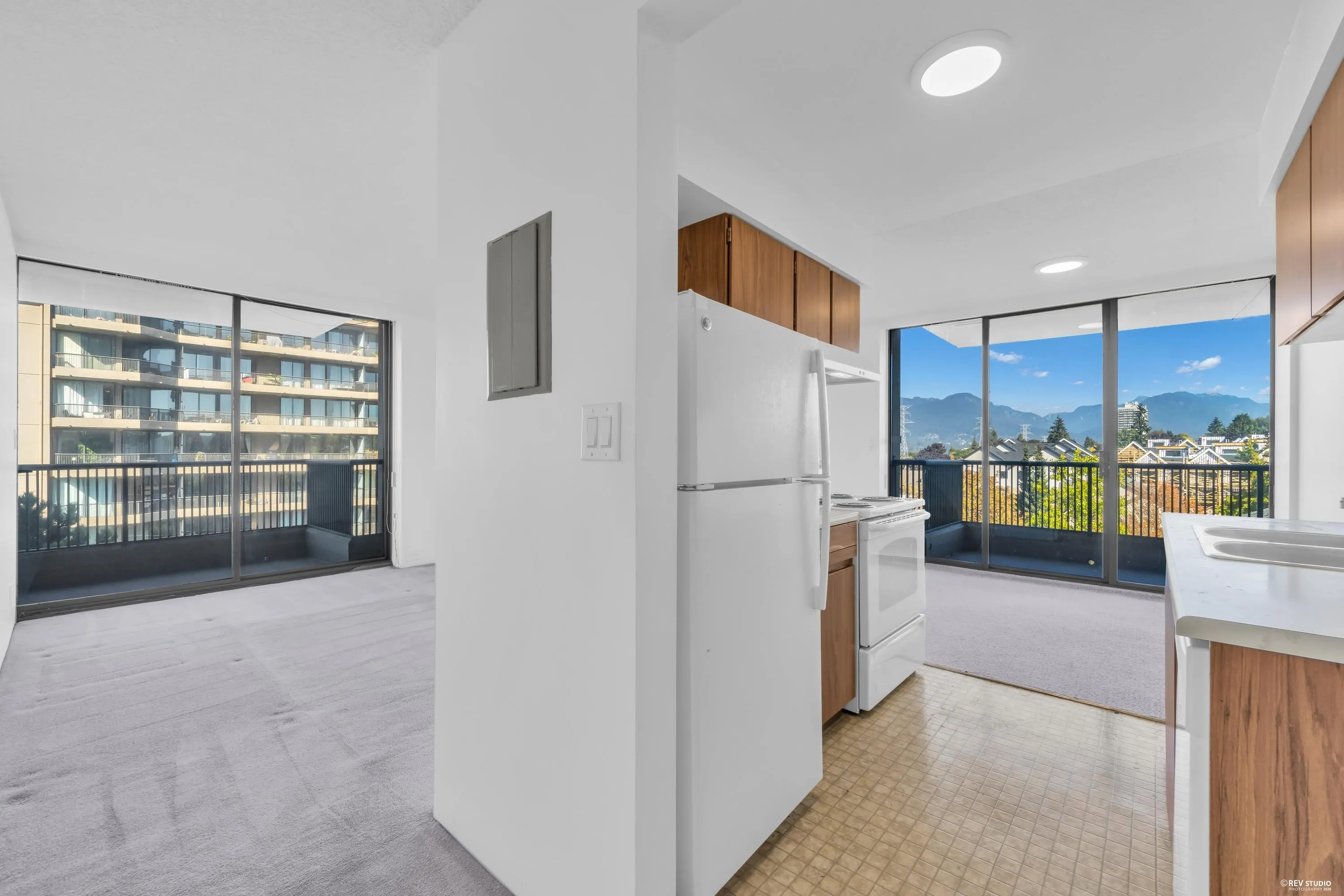3760 Albert Street #806