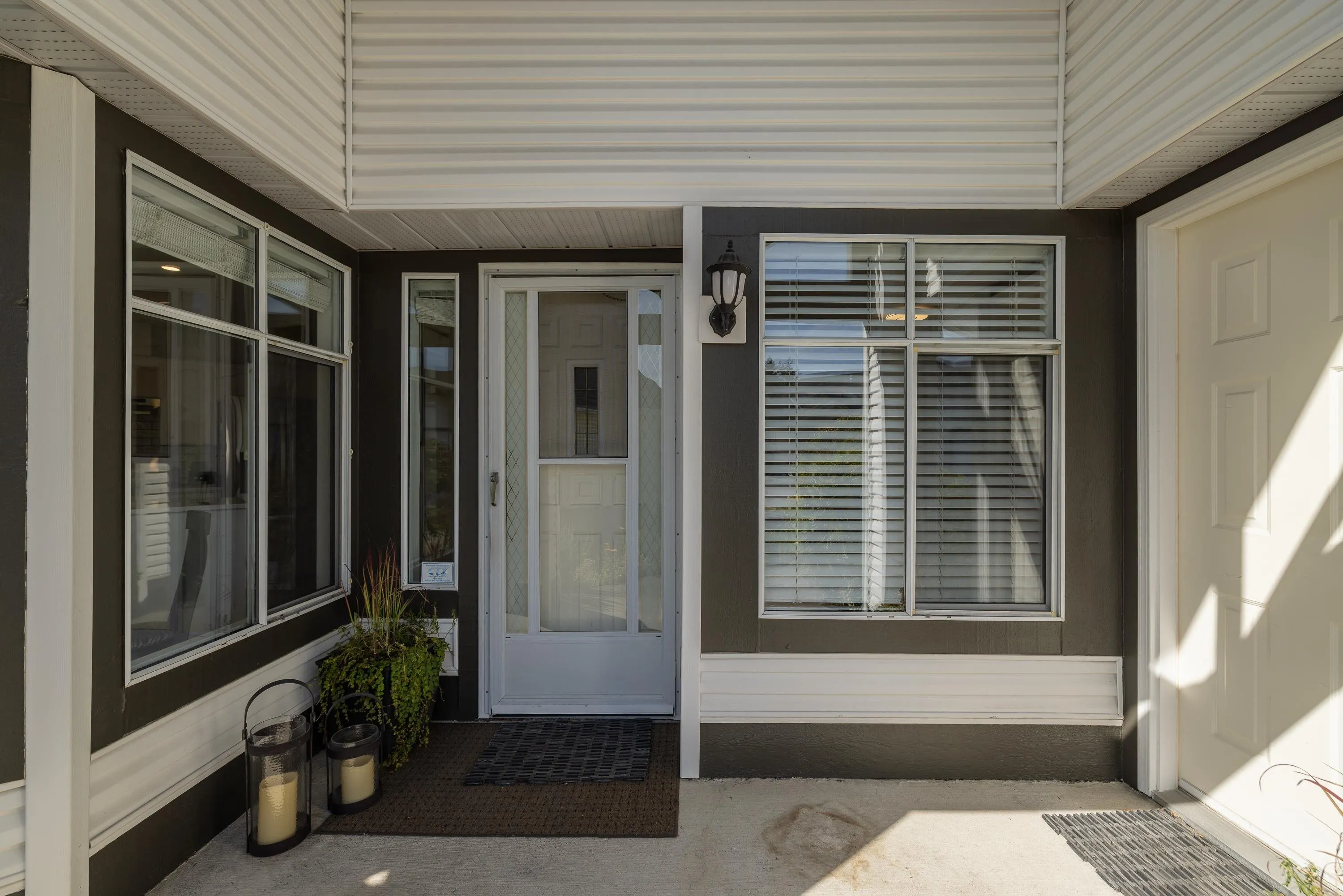 19649 53 Avenue #44