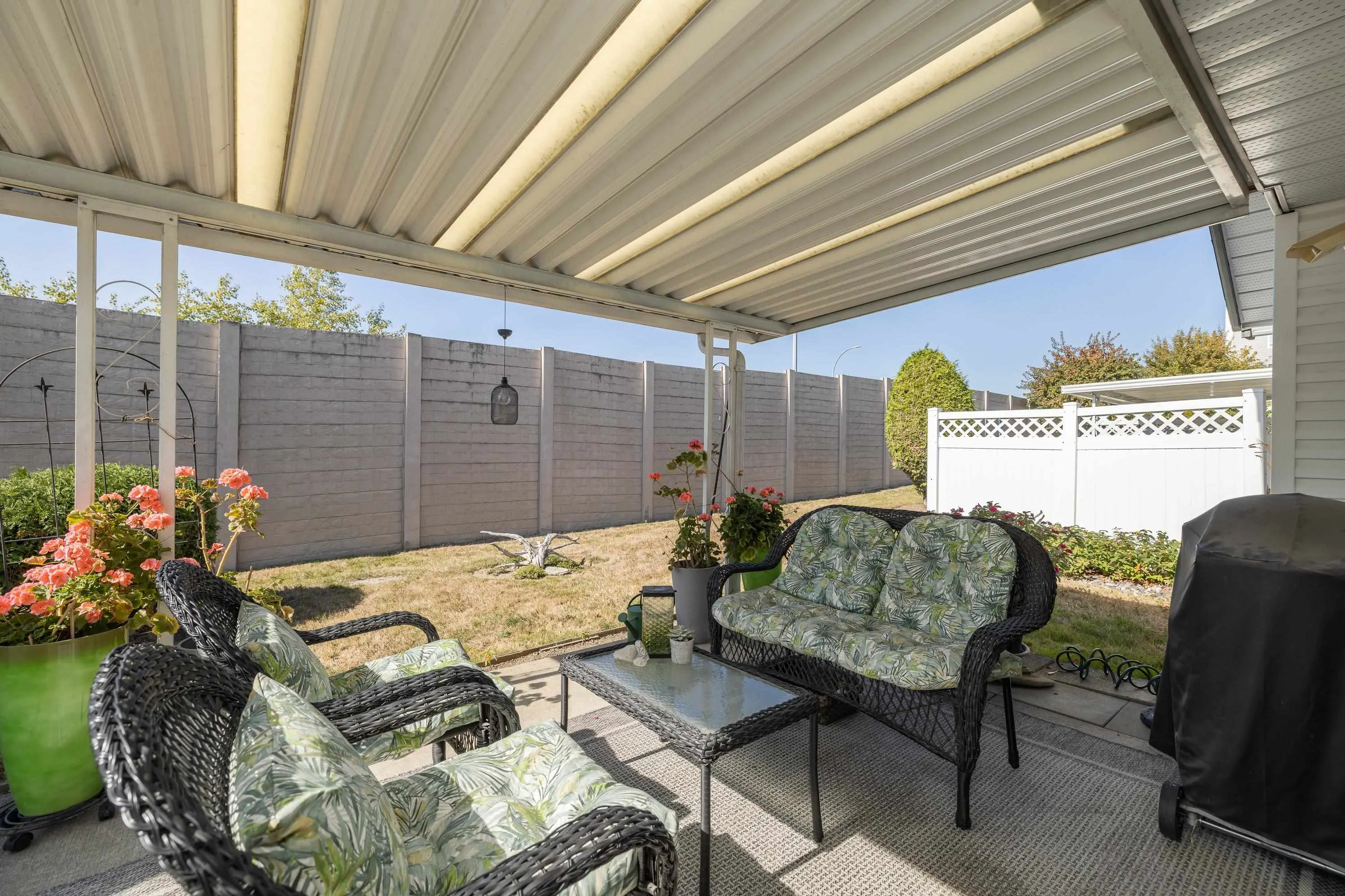 19649 53 Avenue #44