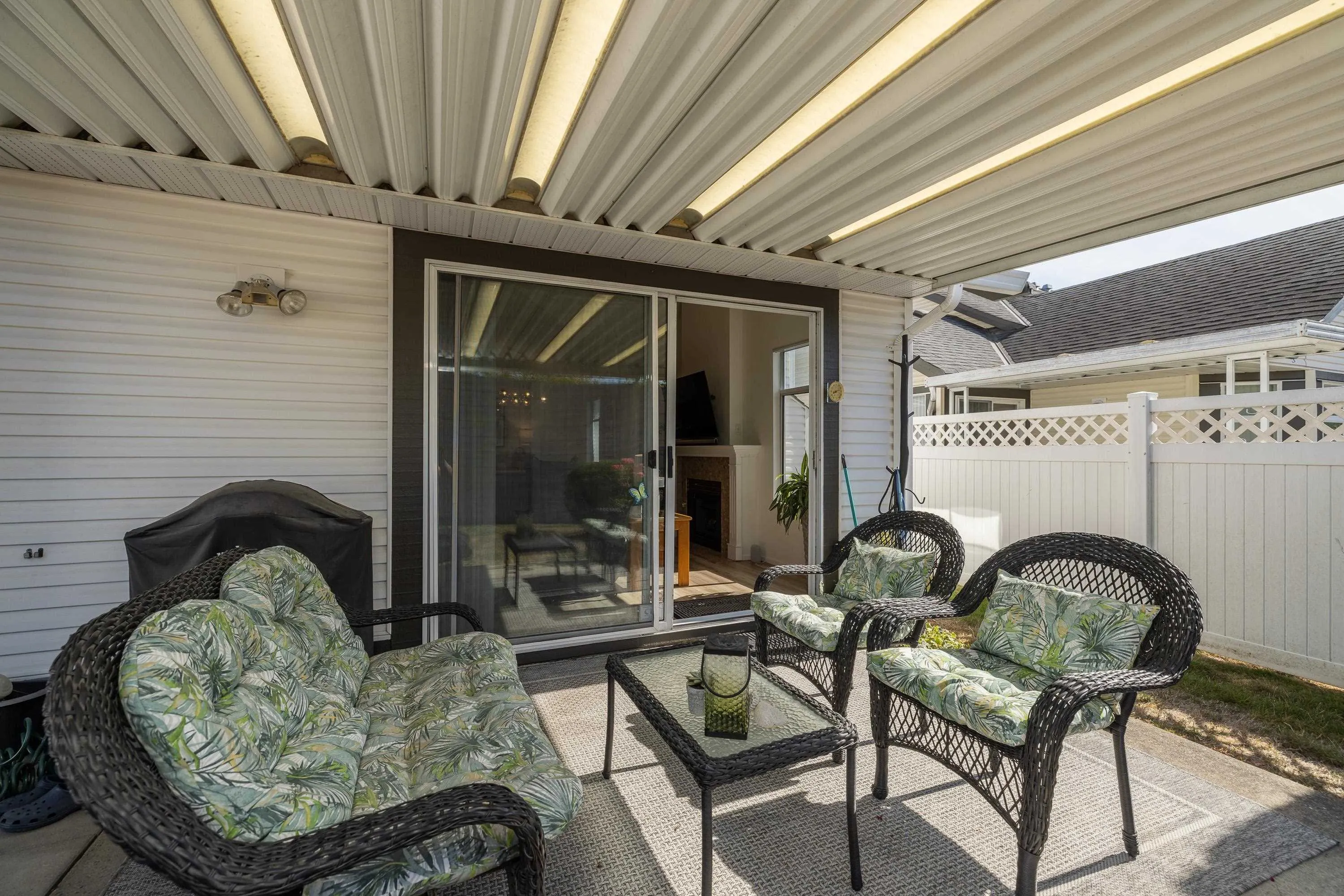 19649 53 Avenue #44