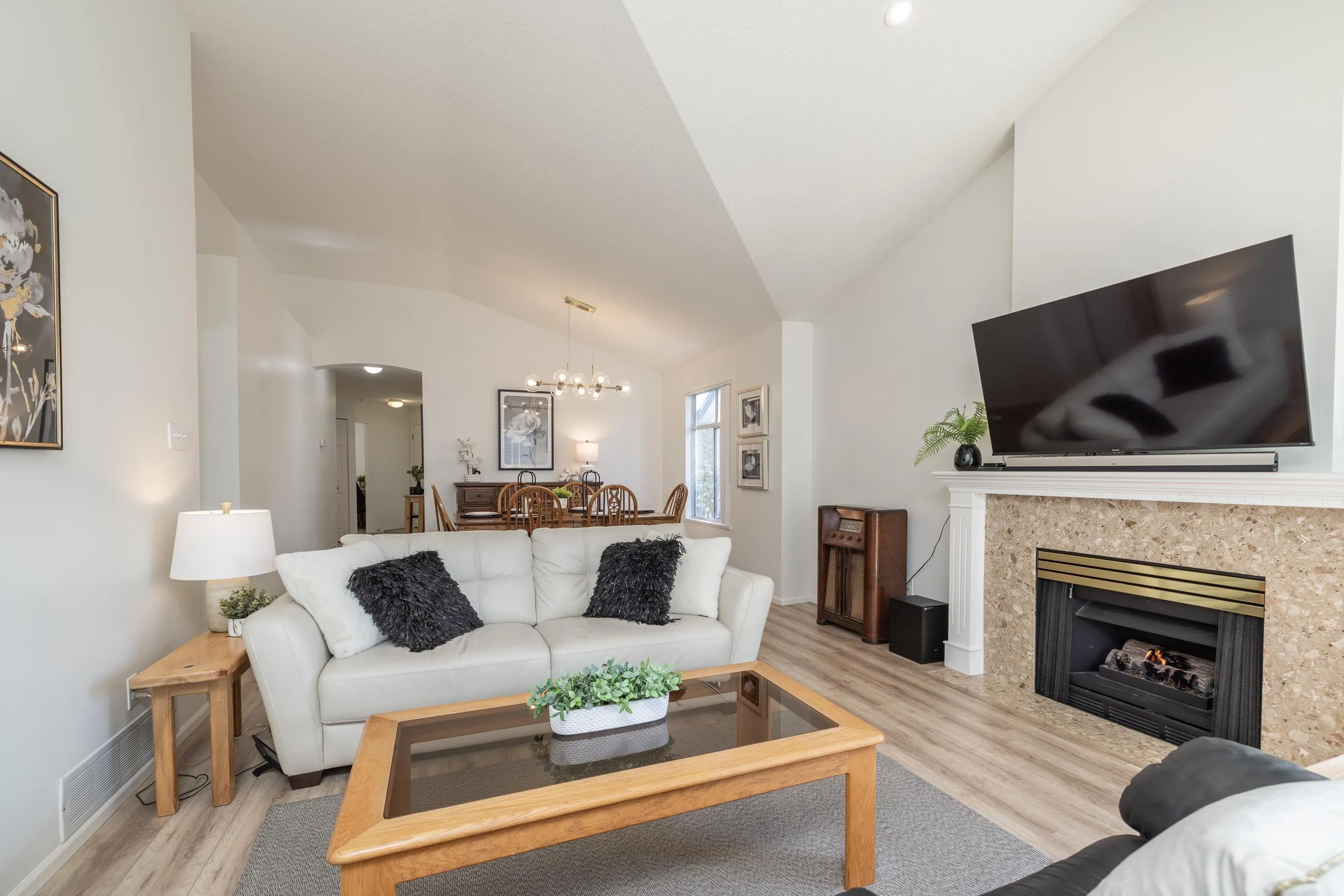19649 53 Avenue #44