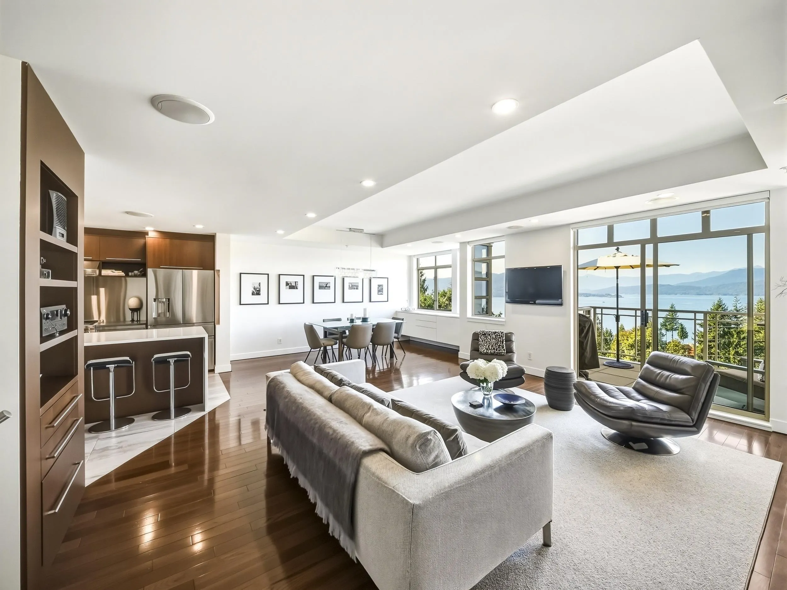 8547 Seascape Court