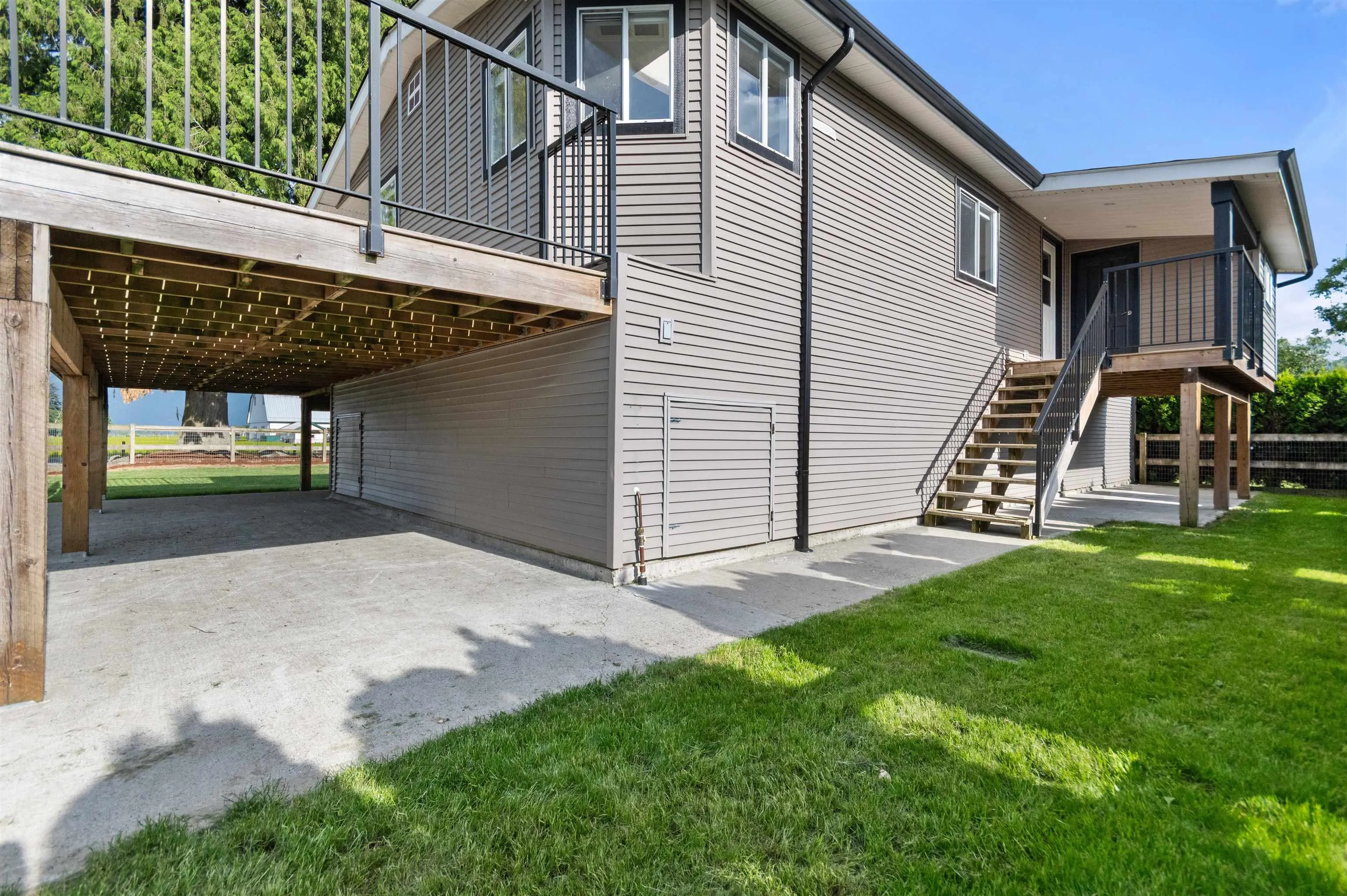 10195 Gillanders Road
