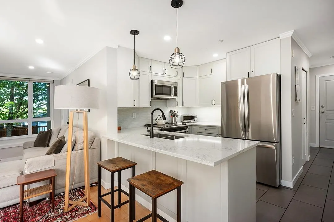 3235 W 4th Avenue #203