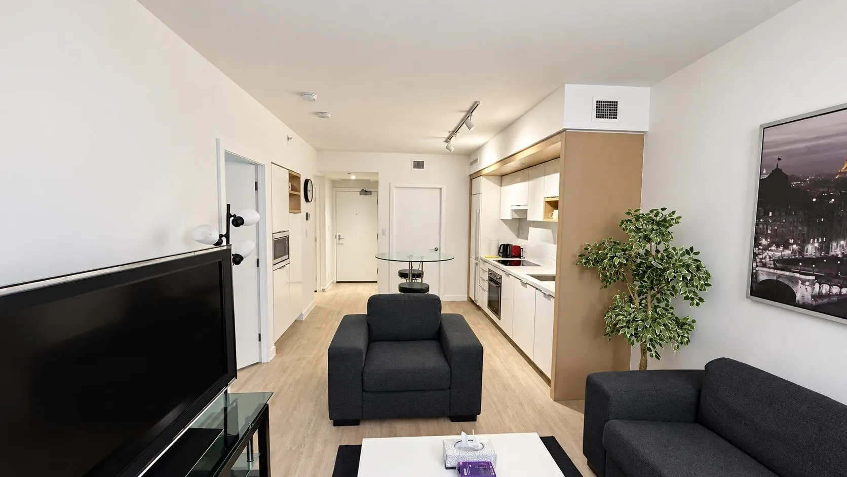 1661 Quebec Street #212