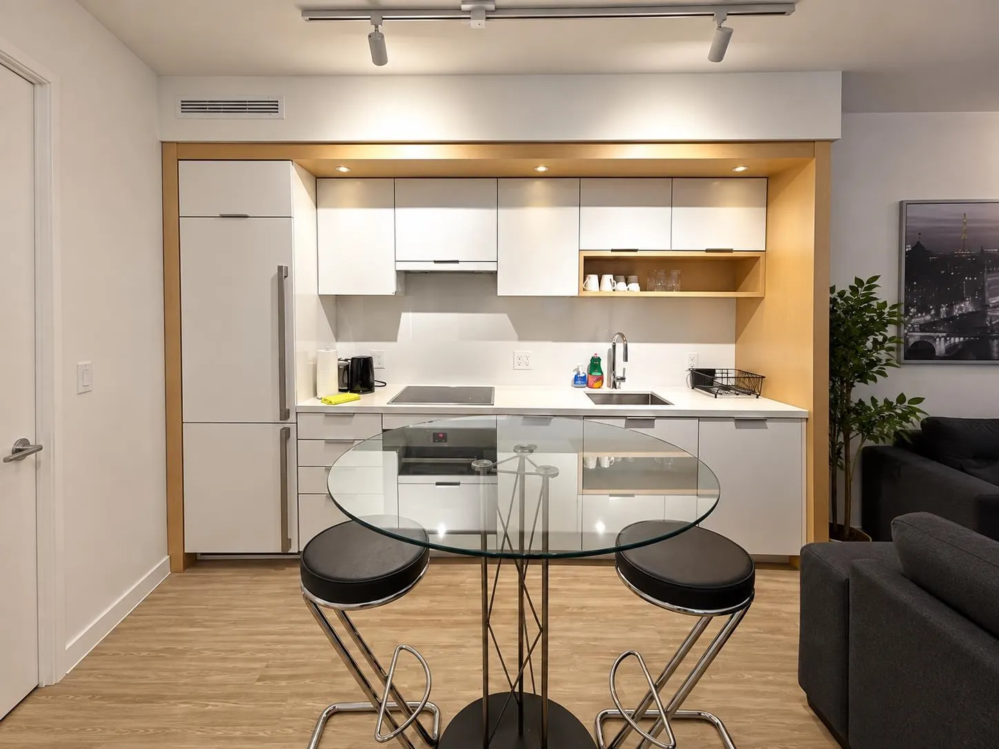 1661 Quebec Street #212