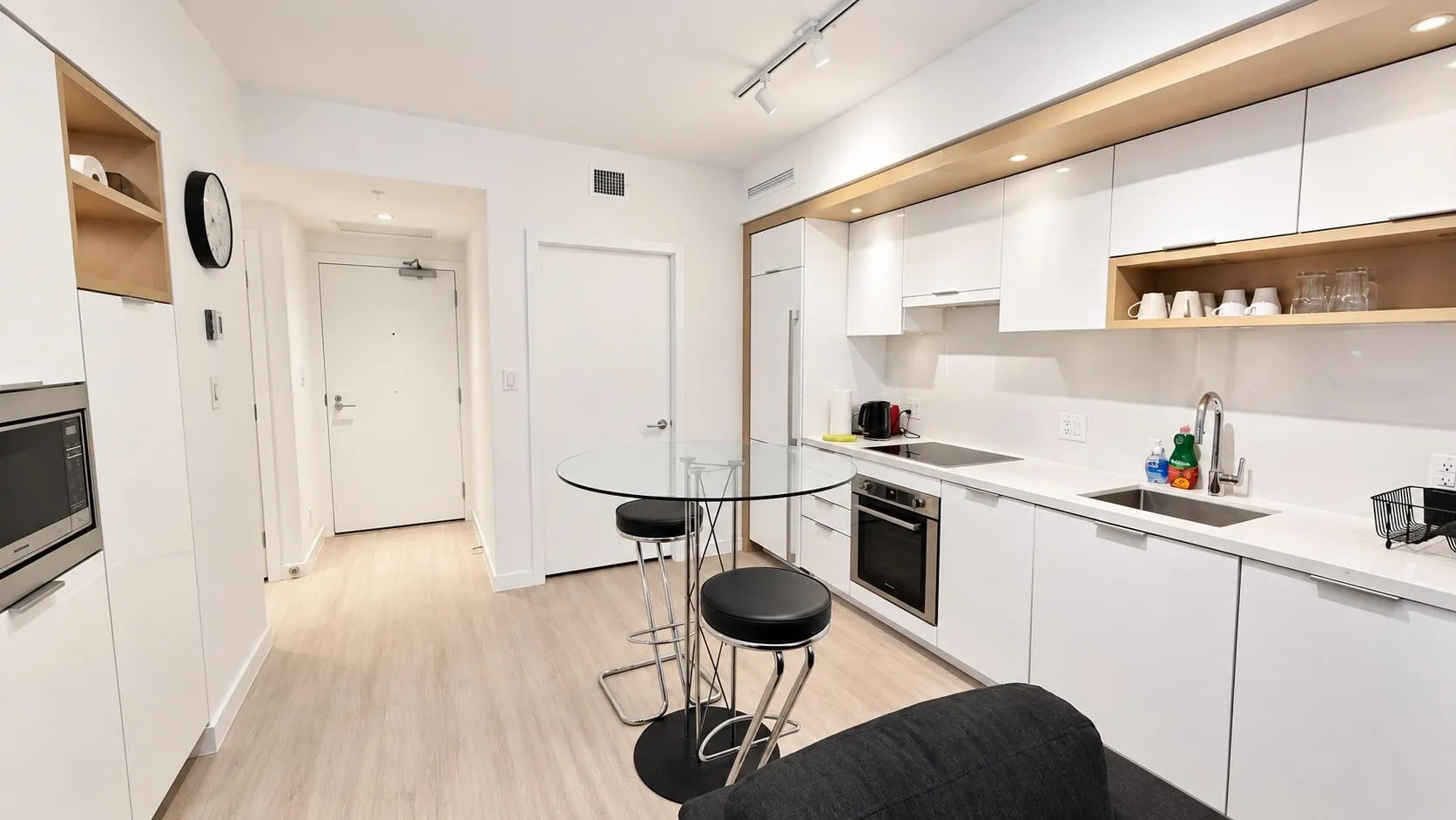 1661 Quebec Street #212