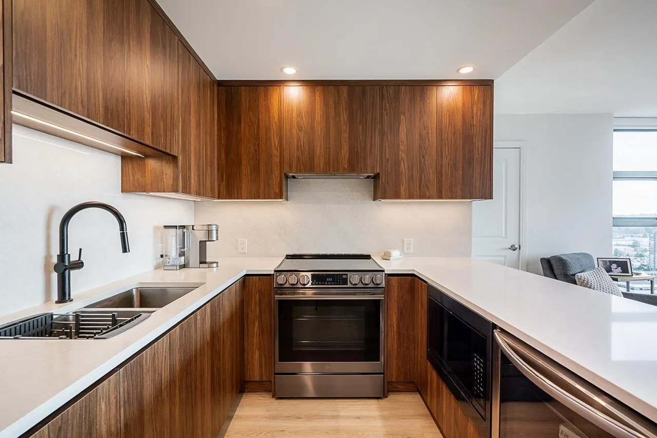 4388 Buchanan Street #1906