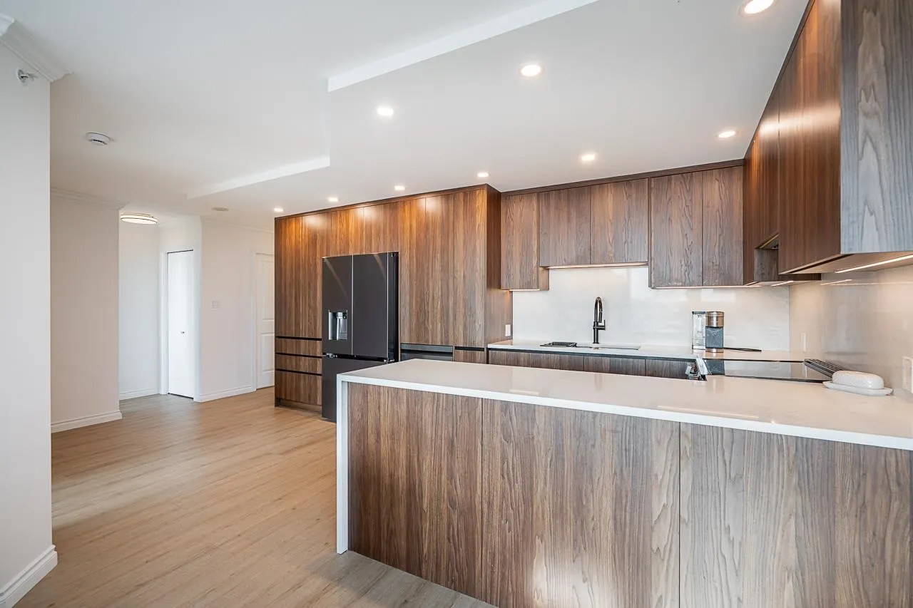 4388 Buchanan Street #1906