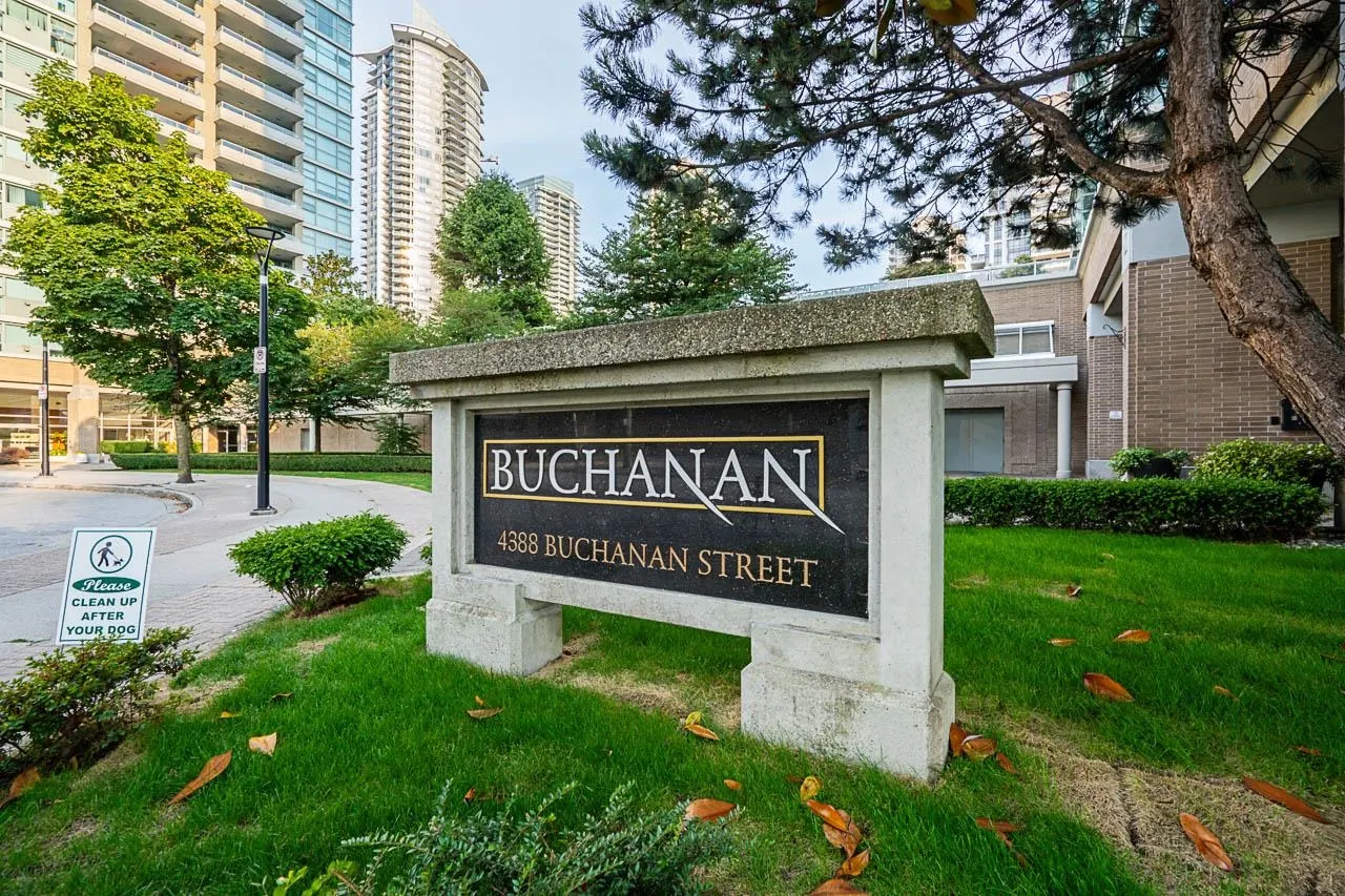 4388 Buchanan Street #1906