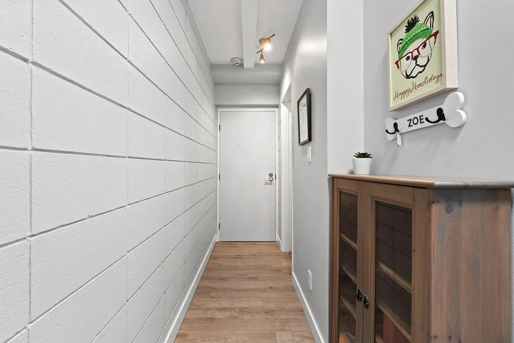 341 Mahon Avenue #201