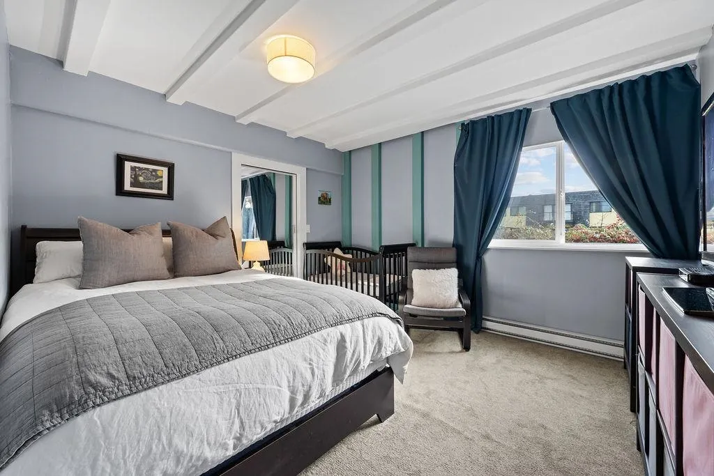 341 Mahon Avenue #201