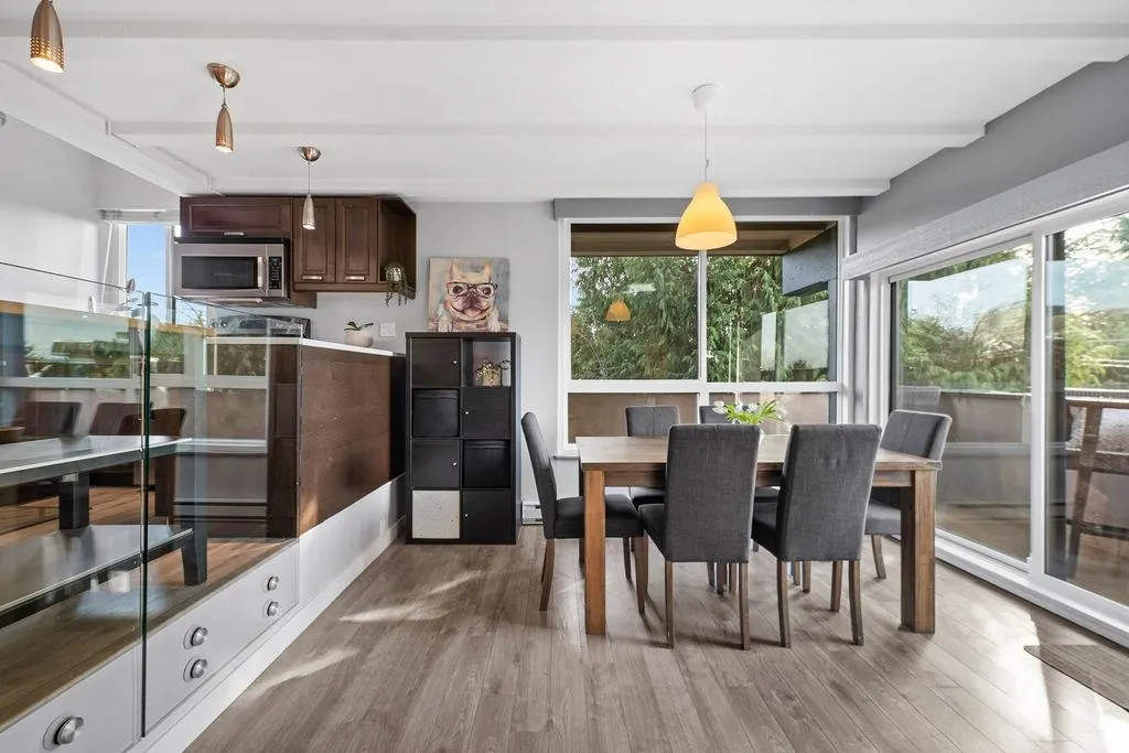 341 Mahon Avenue #201