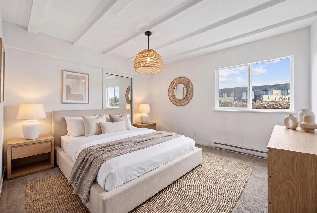 341 Mahon Avenue #201