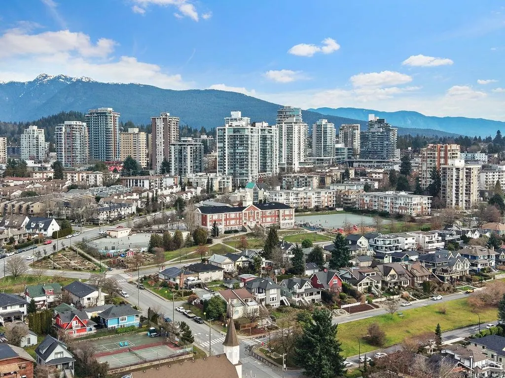 341 Mahon Avenue #201