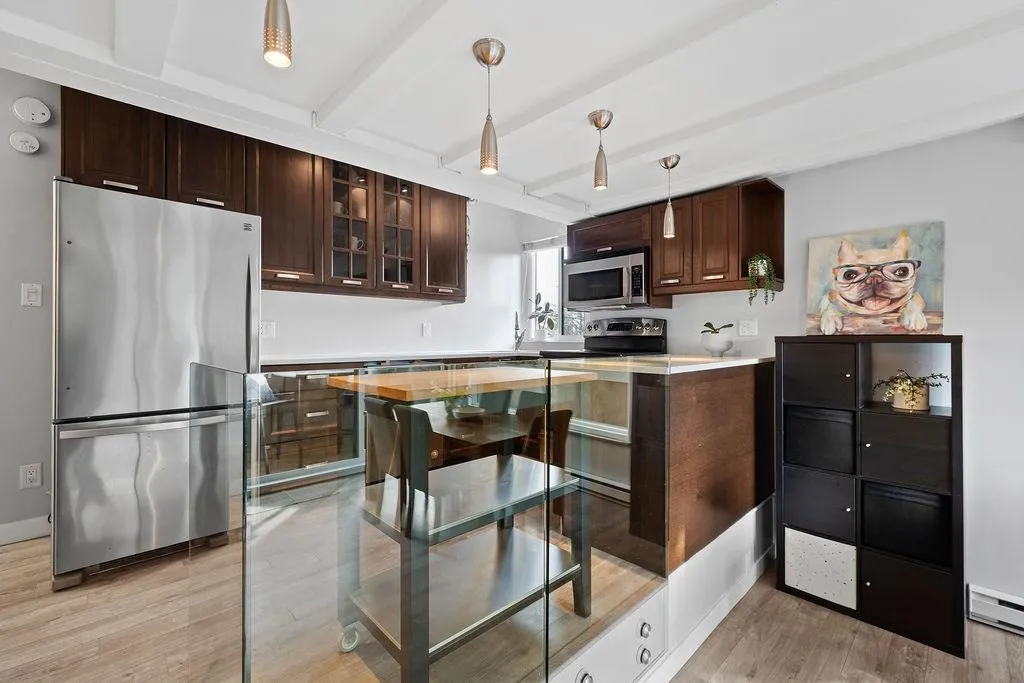 341 Mahon Avenue #201