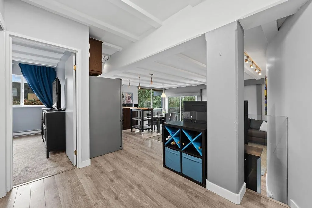341 Mahon Avenue #201