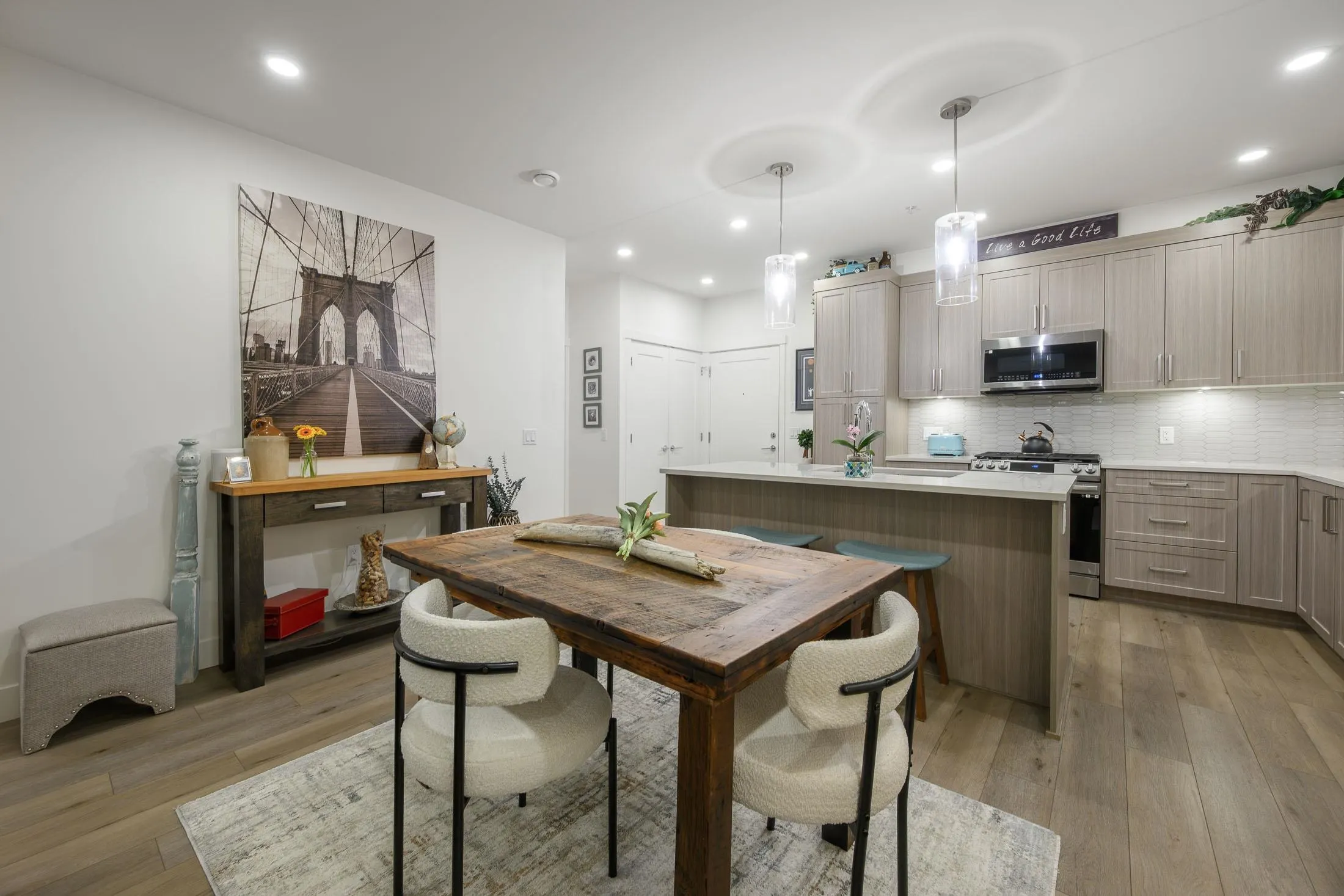22633 Selkirk Avenue #316