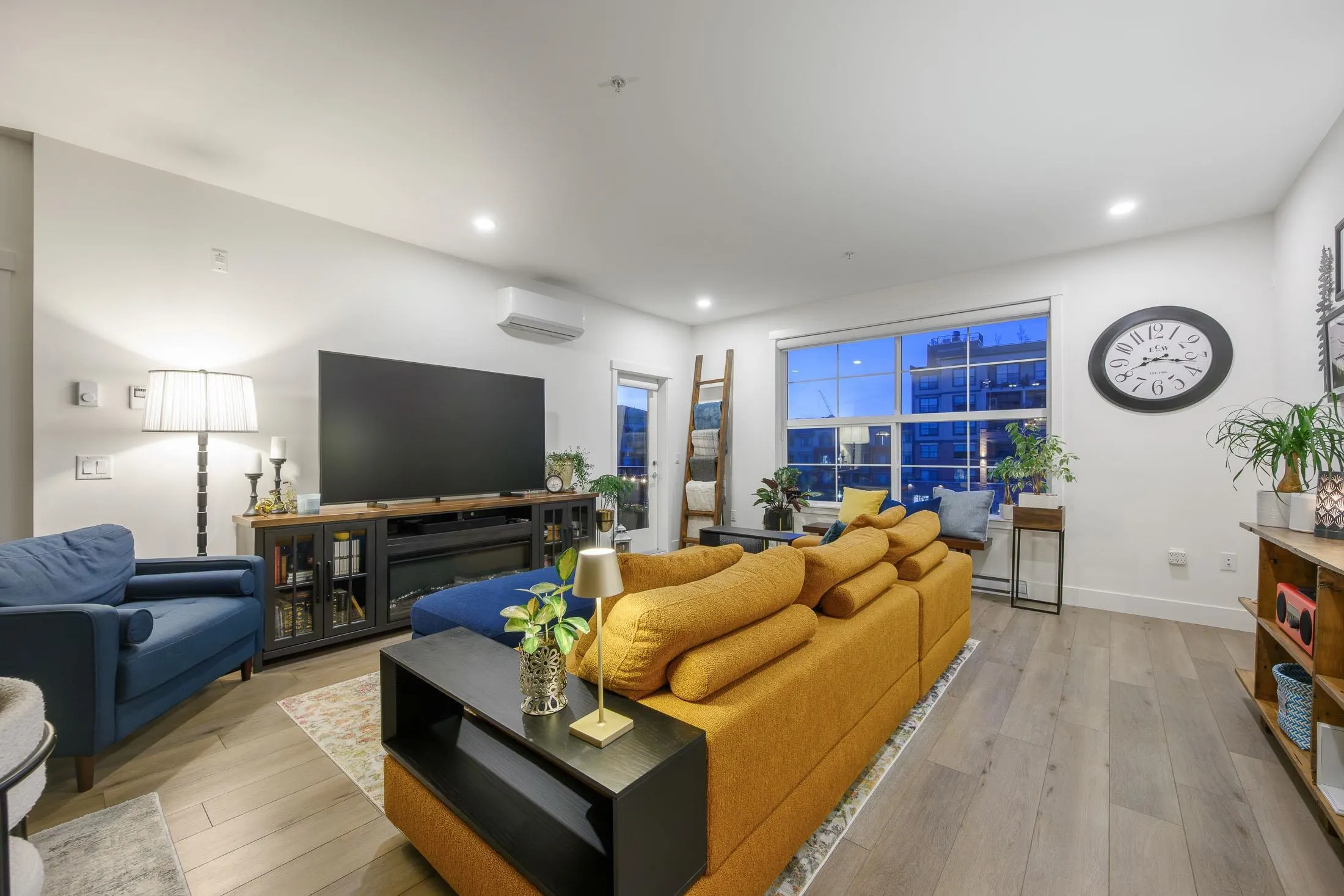 22633 Selkirk Avenue #316