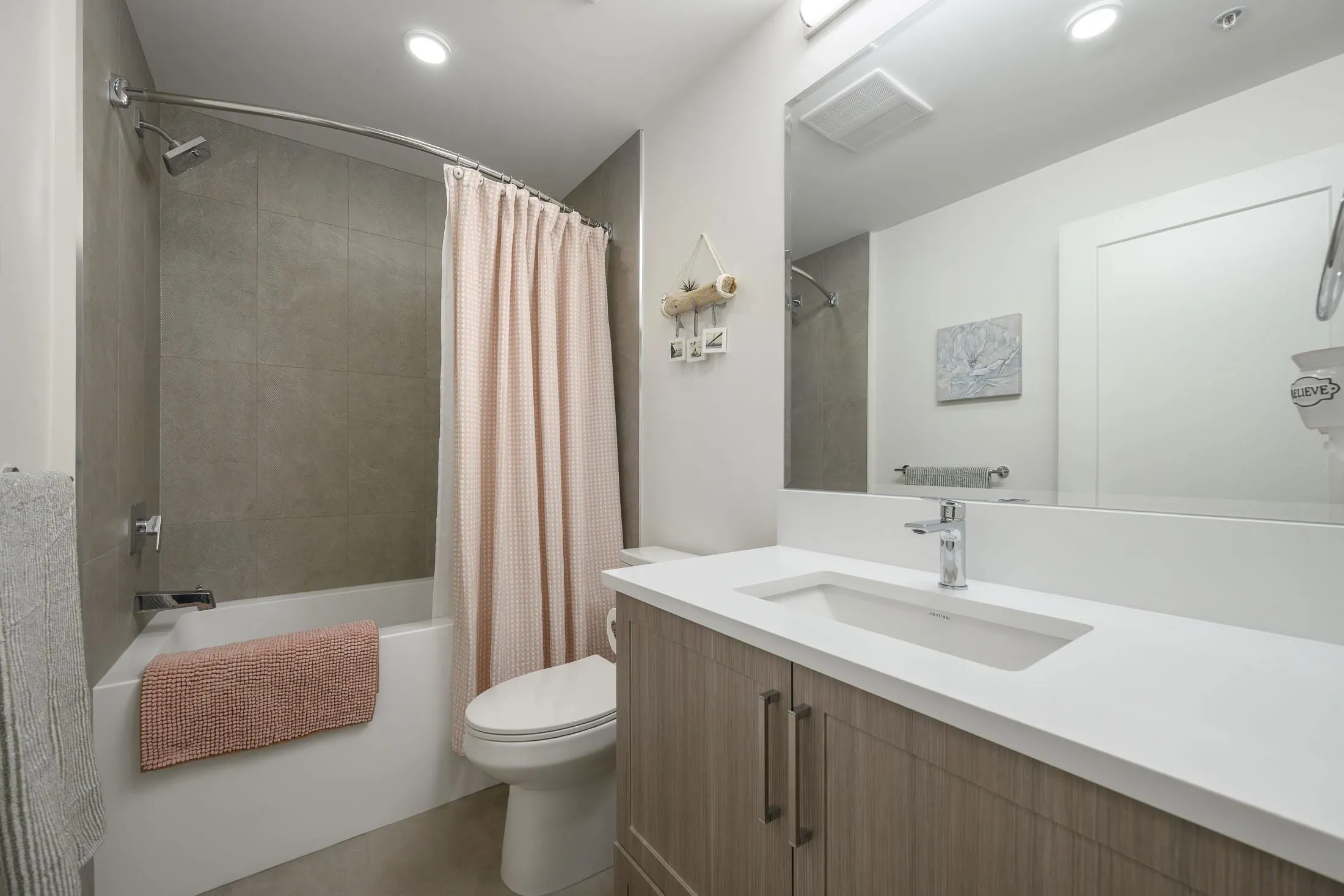 22633 Selkirk Avenue #316