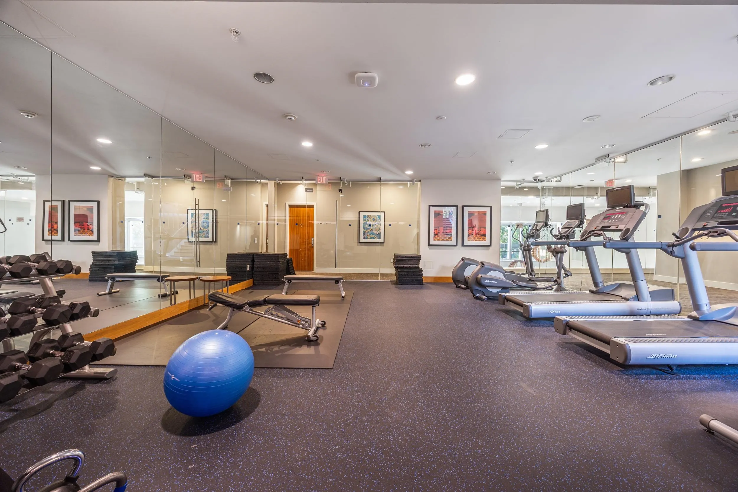 1633 Ontario Street #806