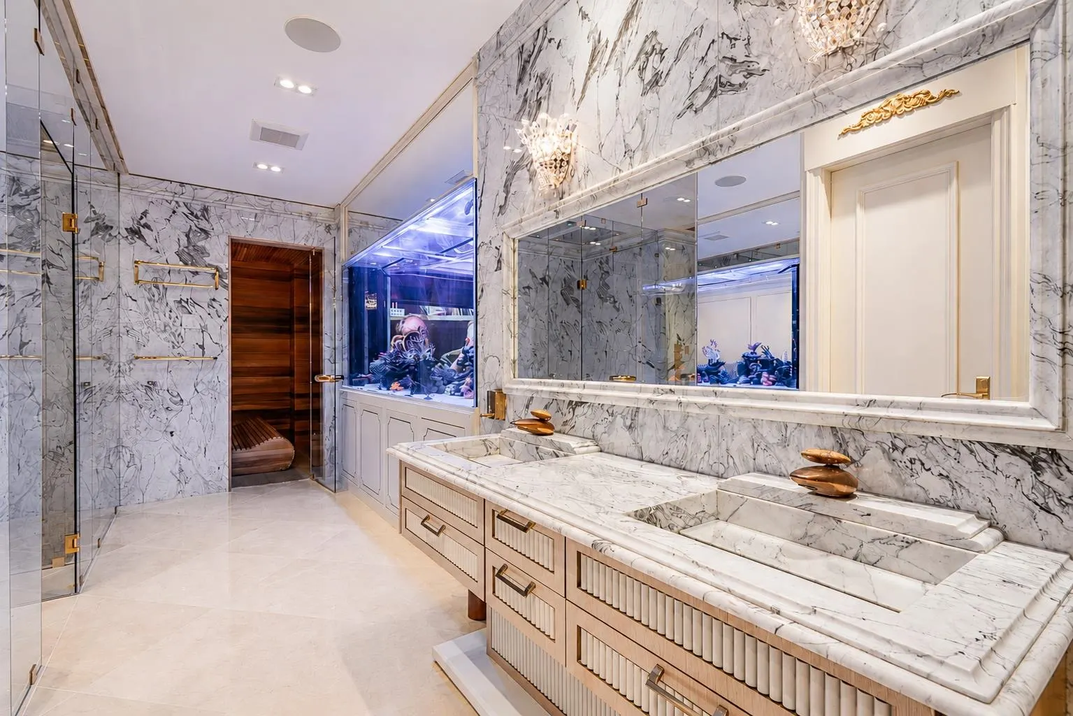 1121 Crestline Road