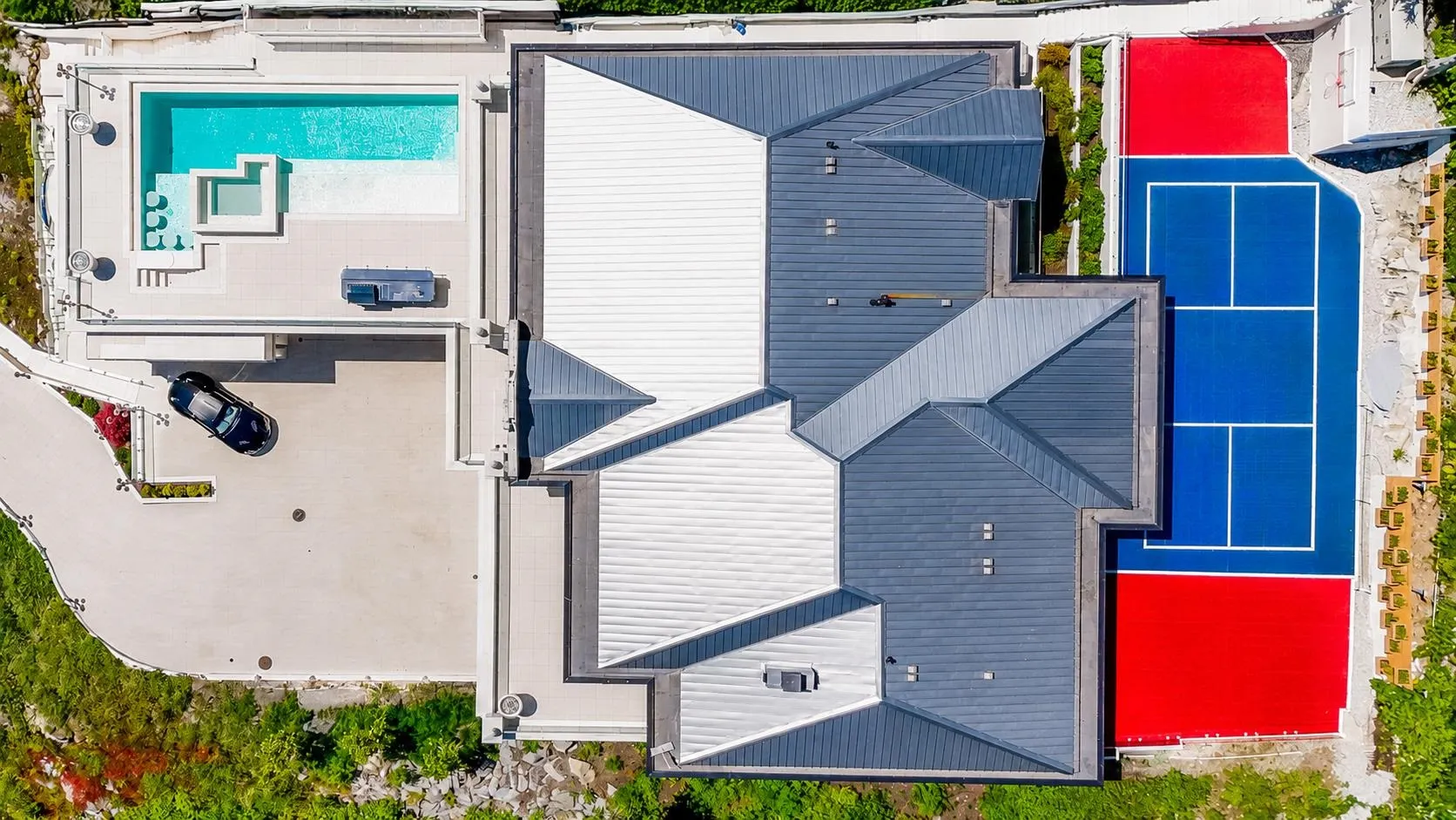 1121 Crestline Road
