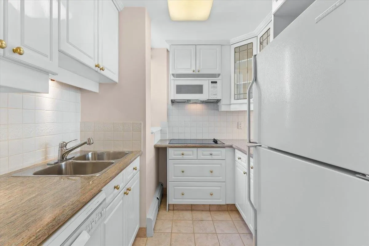 1995 Beach Avenue #1601
