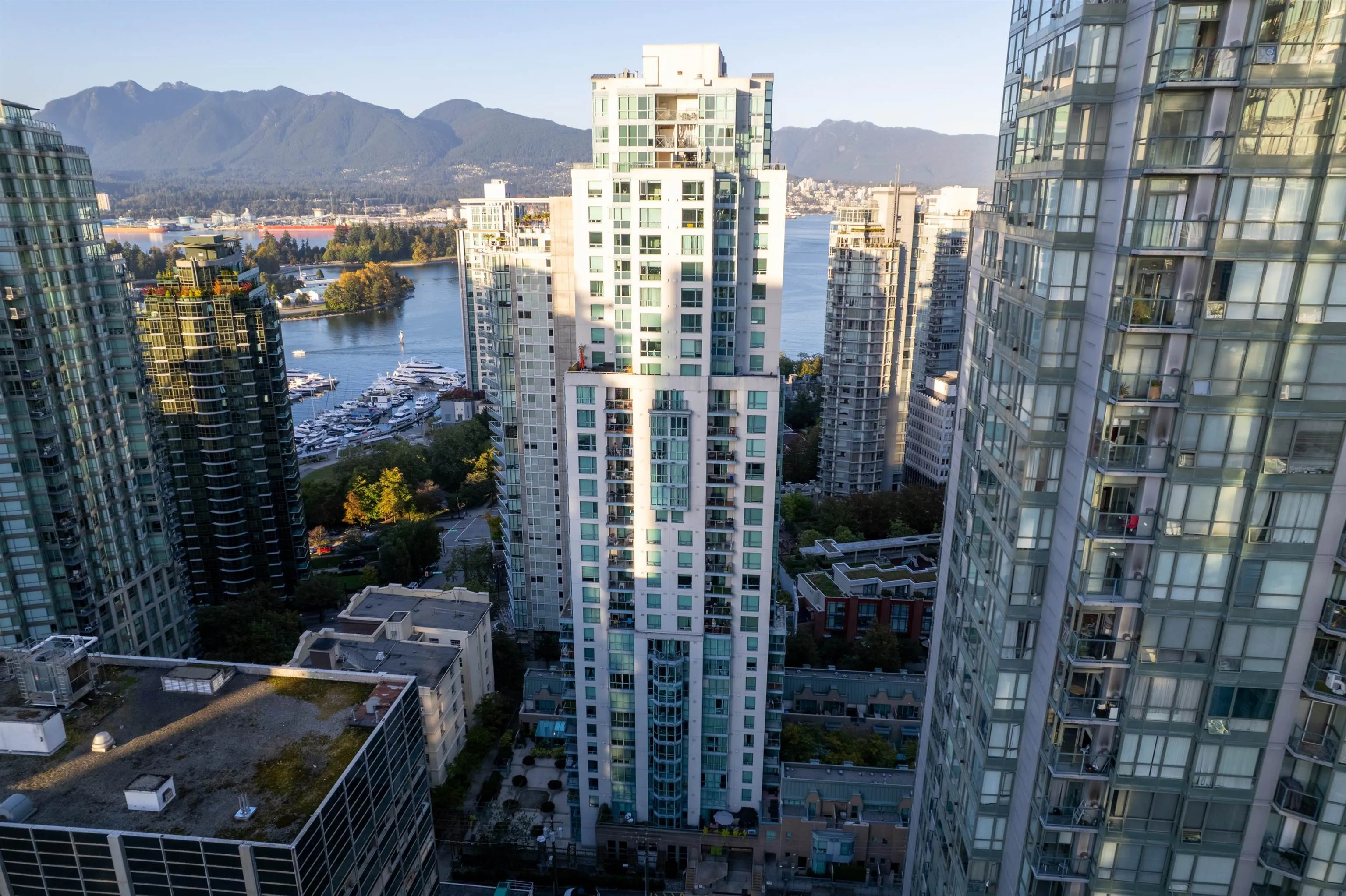 1238 Melville Street #2904