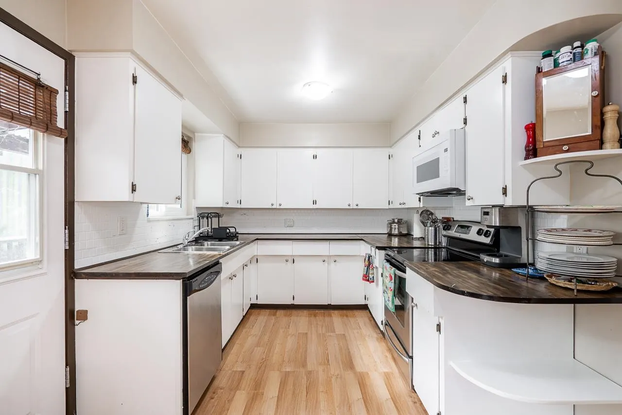 15084 Raven Place
