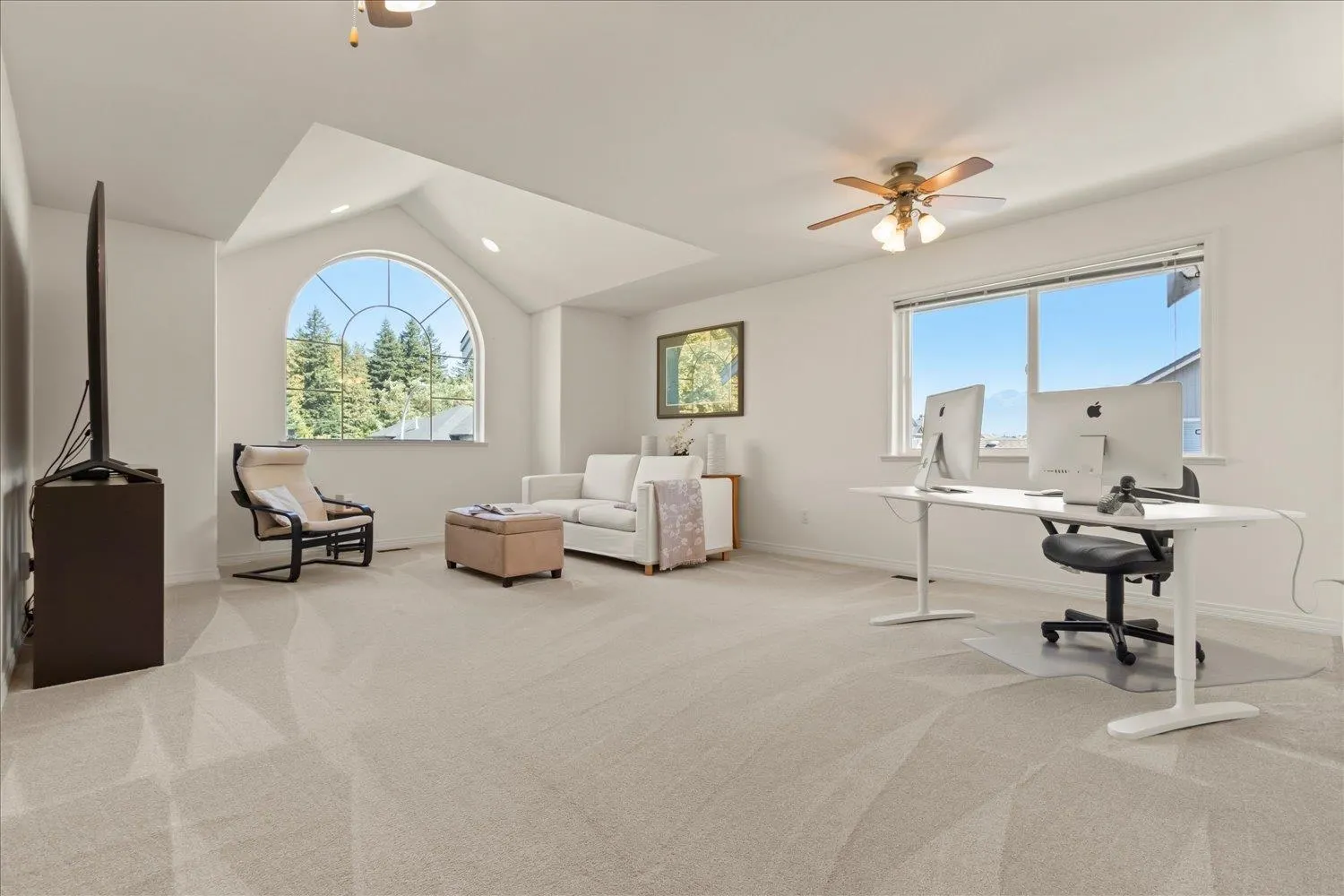 44434 Elsie Place