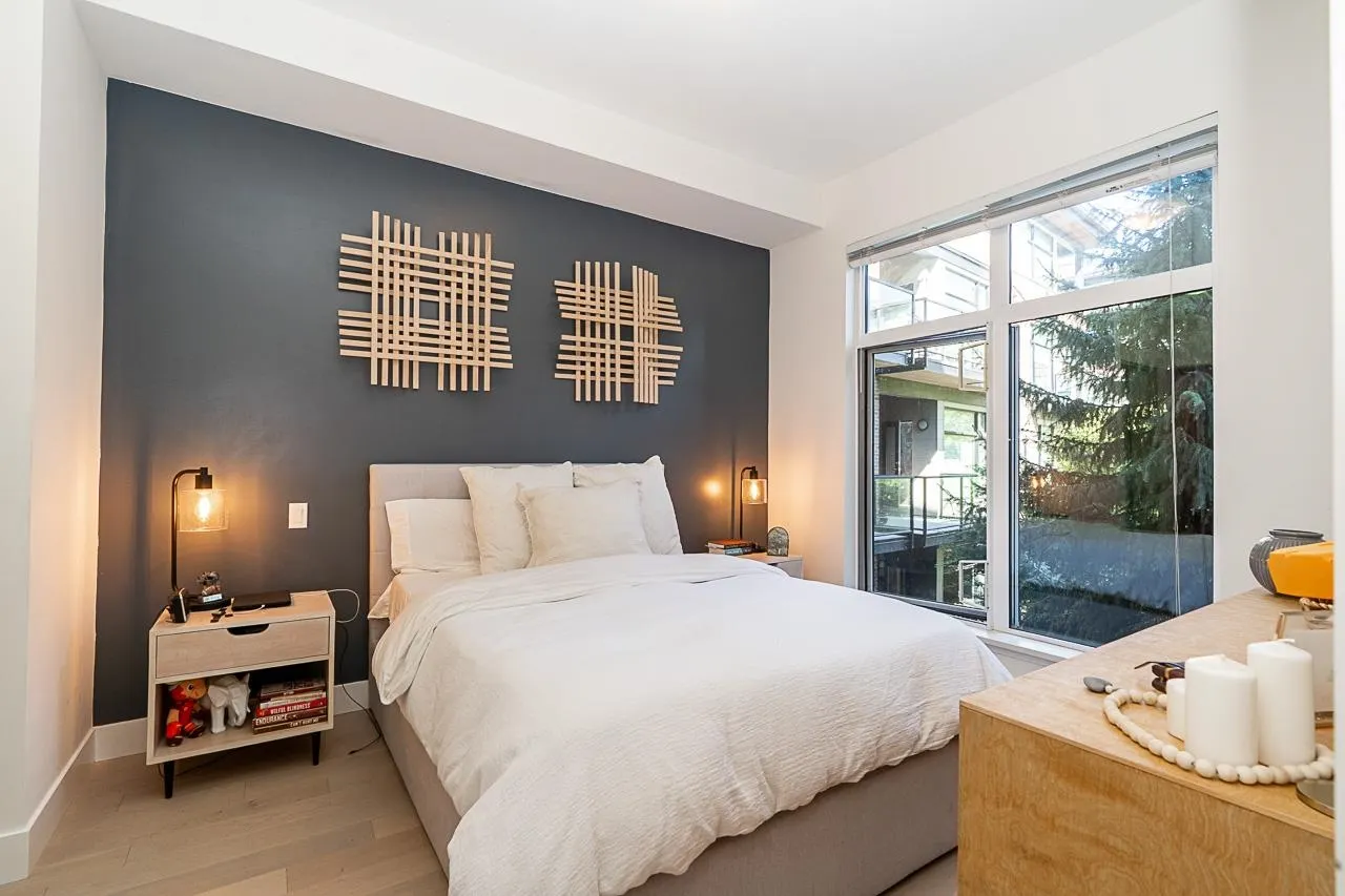 262 Salter Street #208
