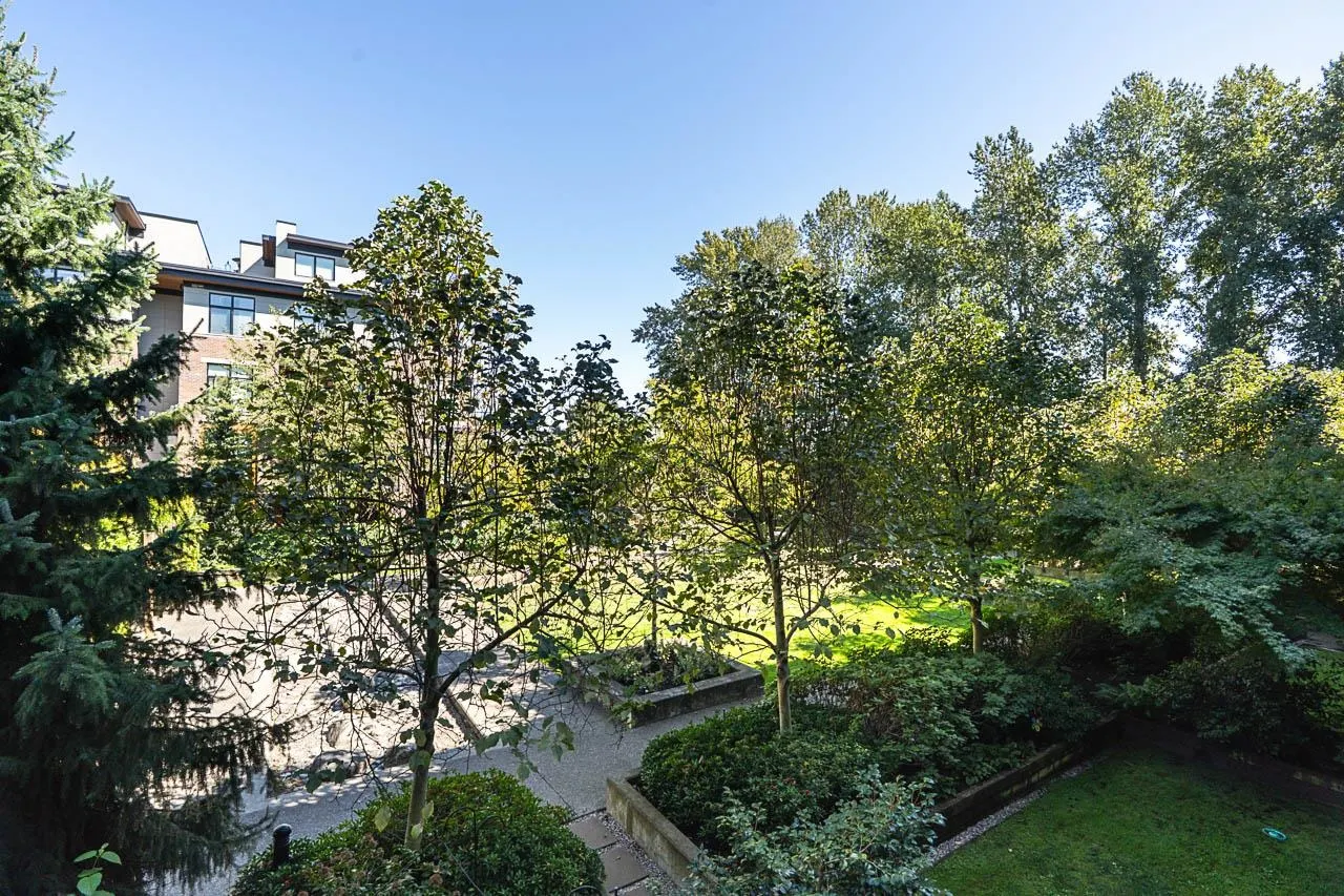 262 Salter Street #208