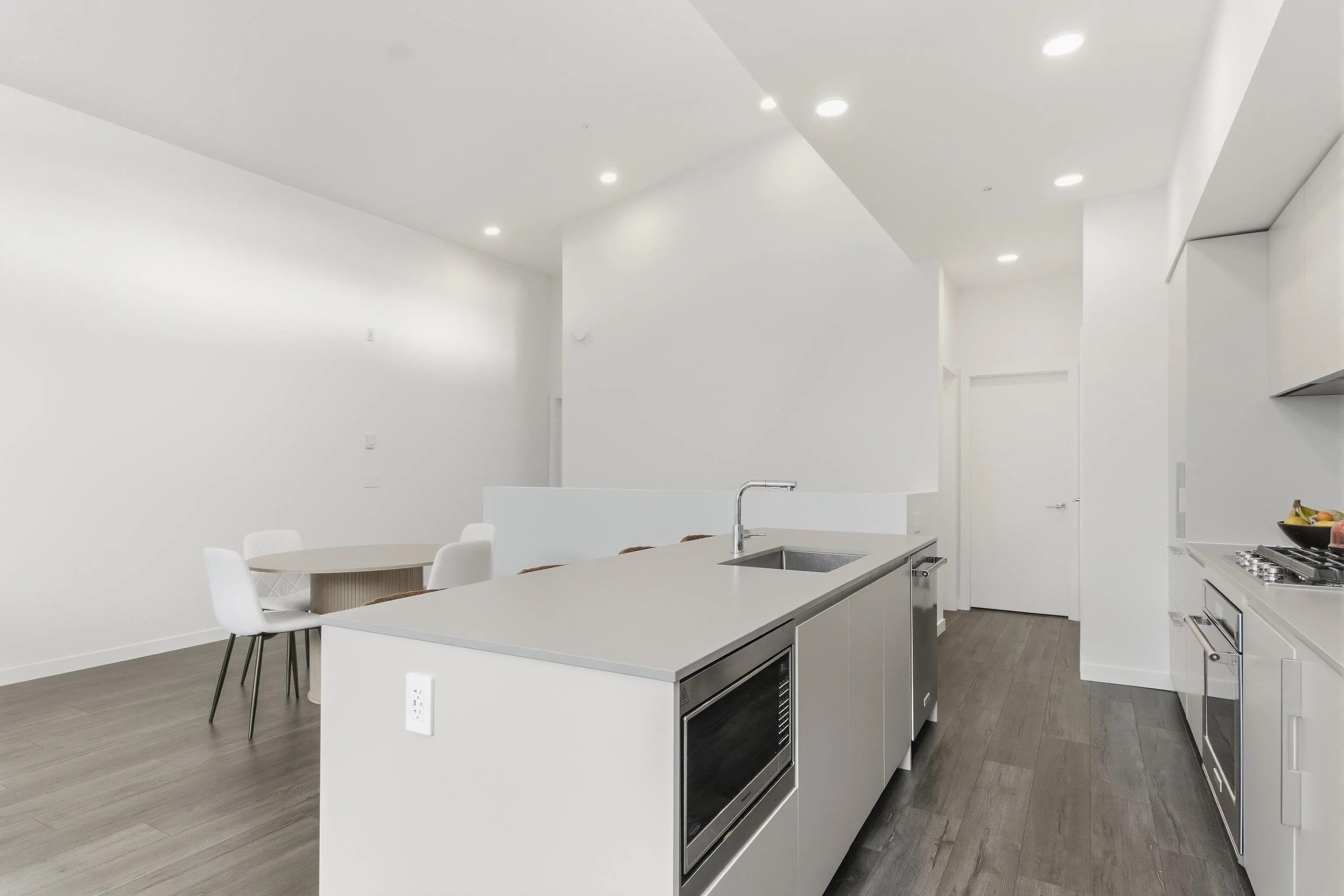 1502 Scott Crescent #204