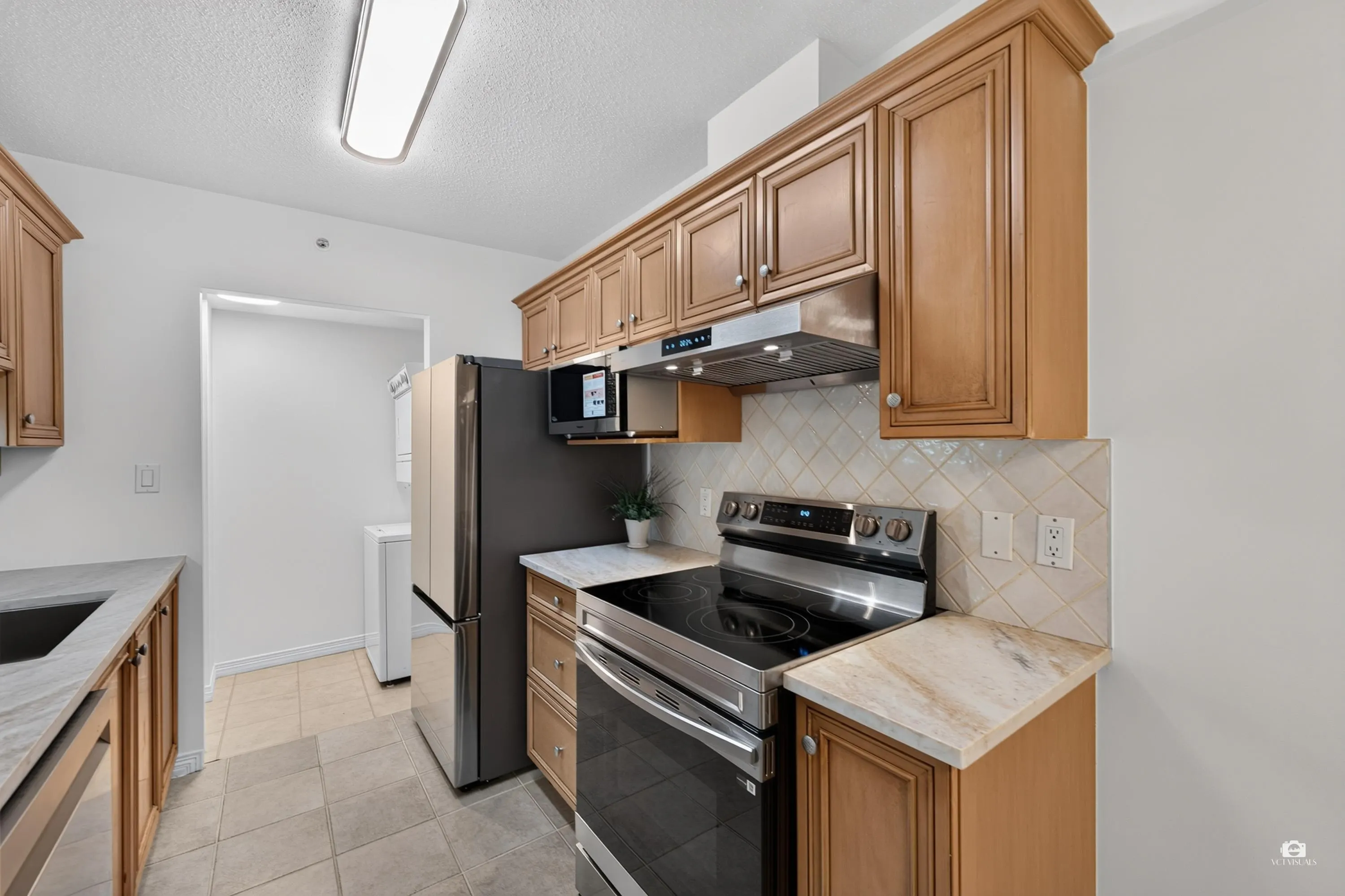 5639 Hampton Place #202