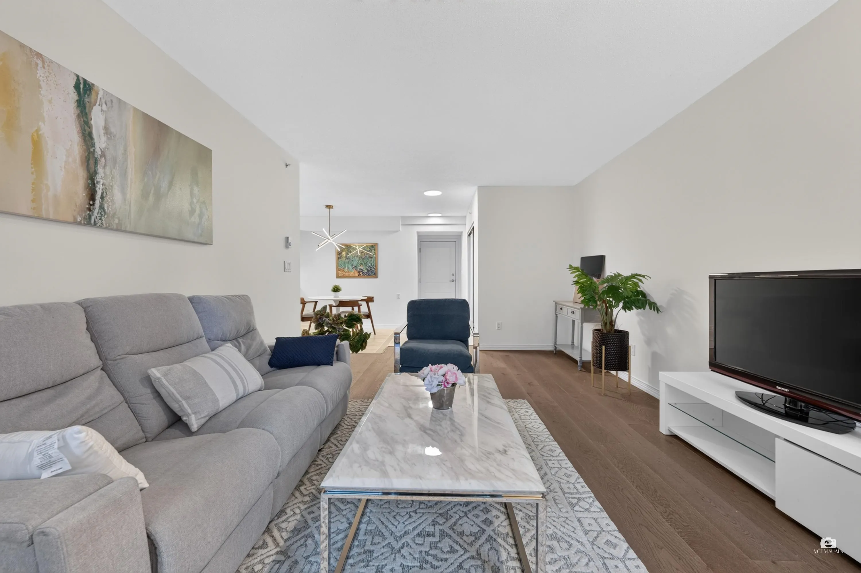 5639 Hampton Place #202