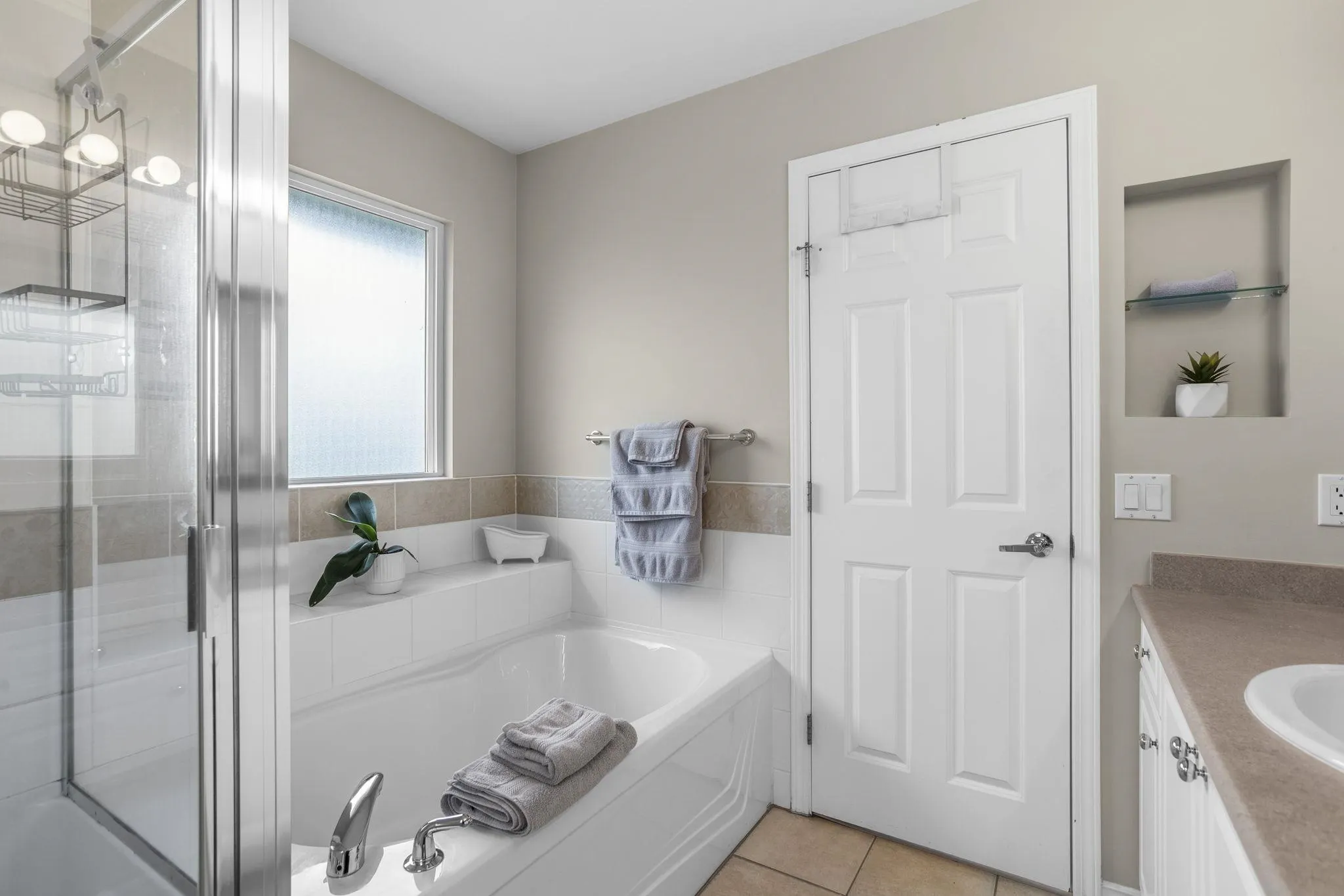 1108 Riverside Close #32
