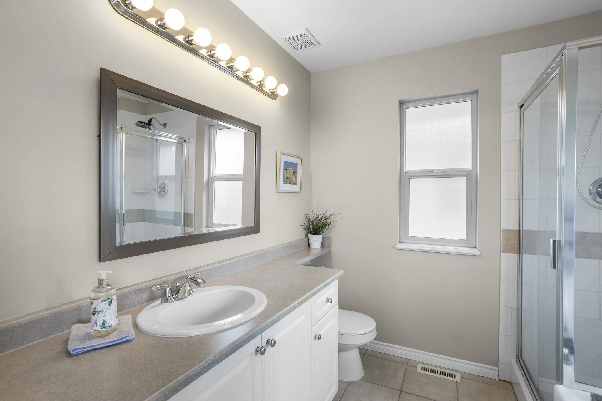 1108 Riverside Close #32