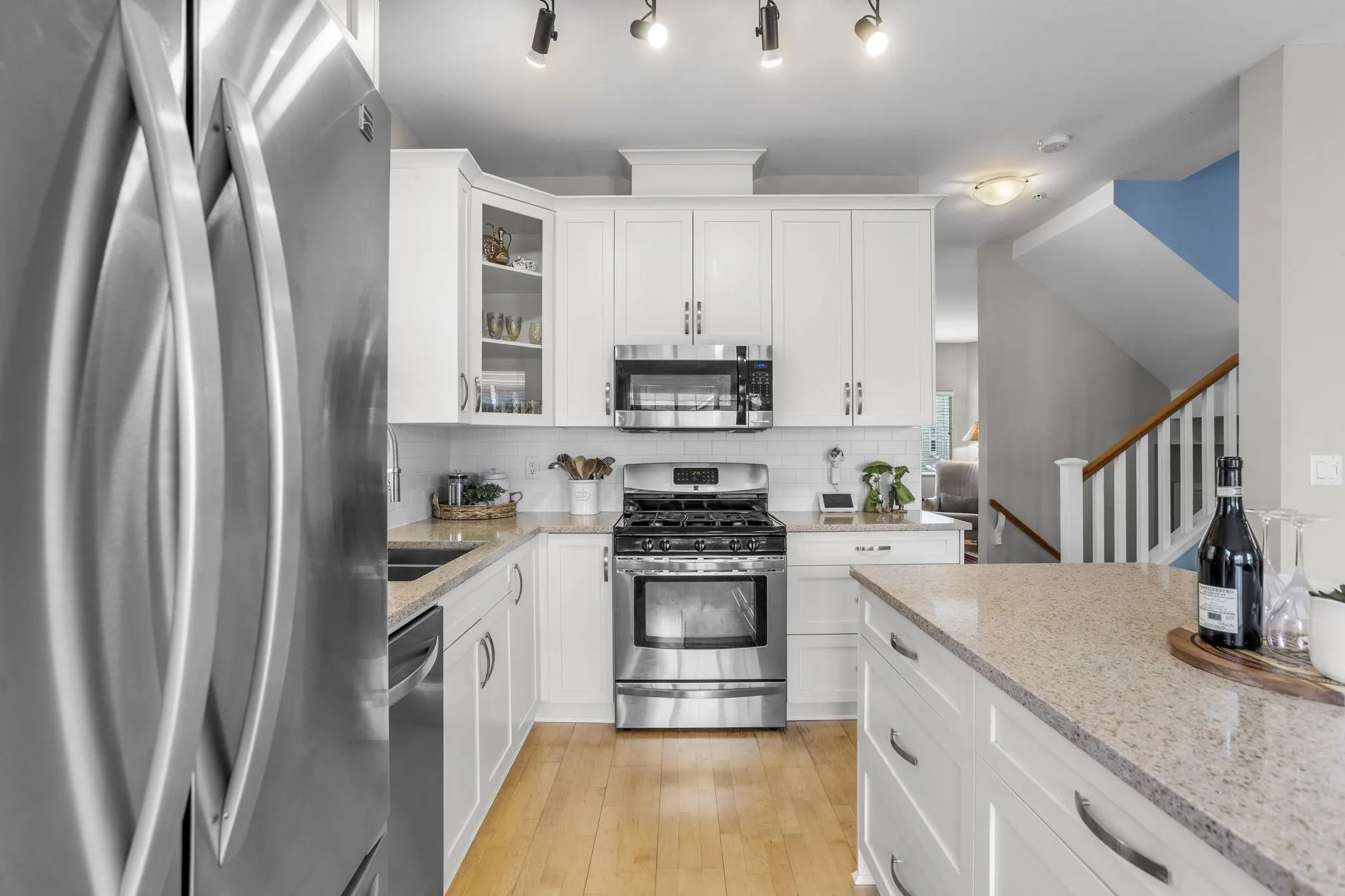 1108 Riverside Close #32