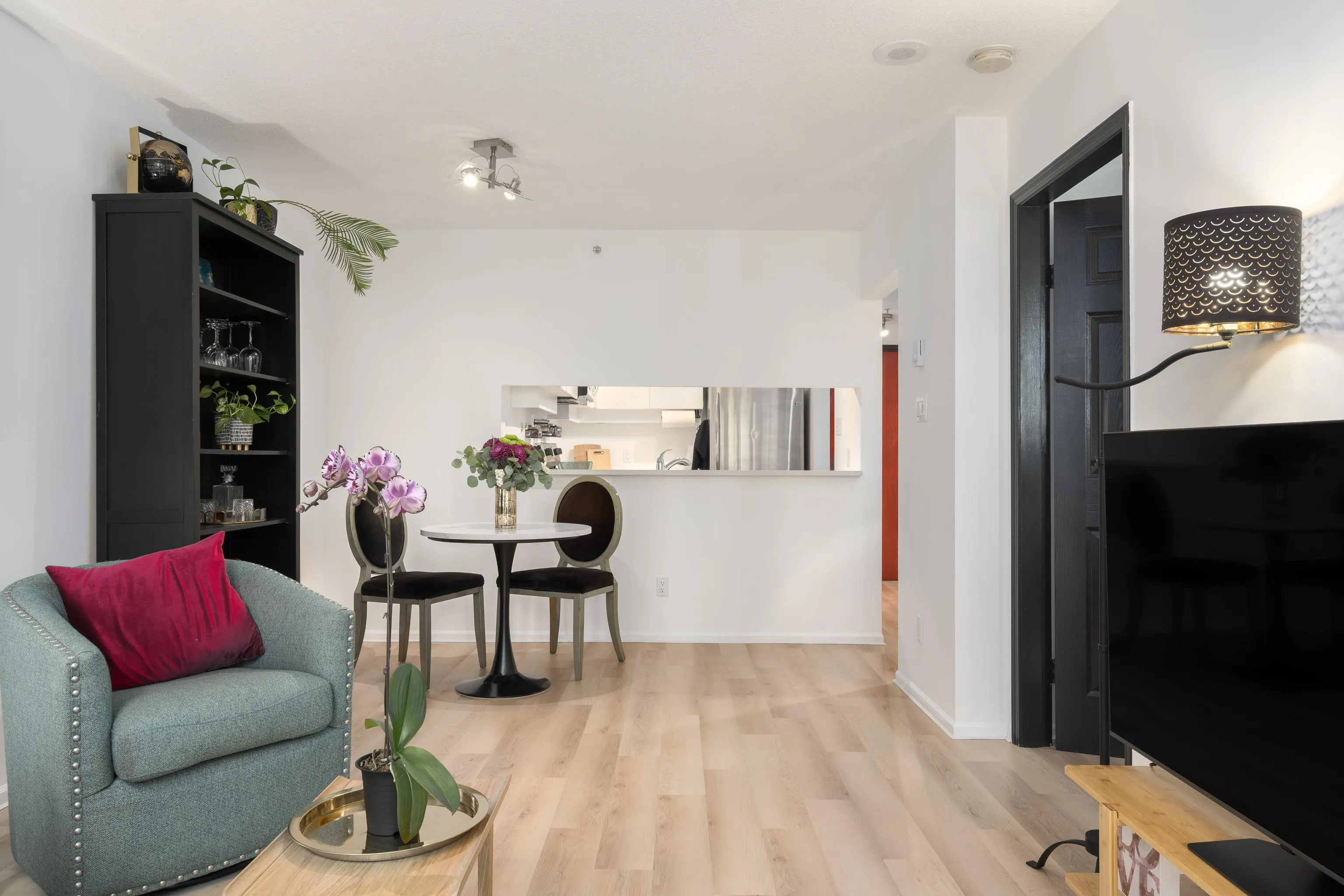1238 Melville Street #807