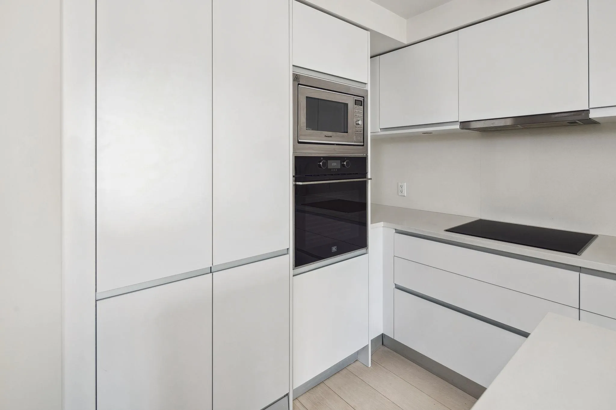 180 E 2nd Avenue #611