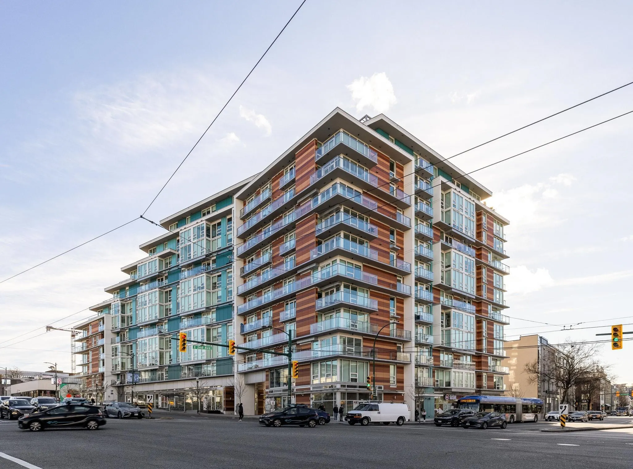 180 E 2nd Avenue #611