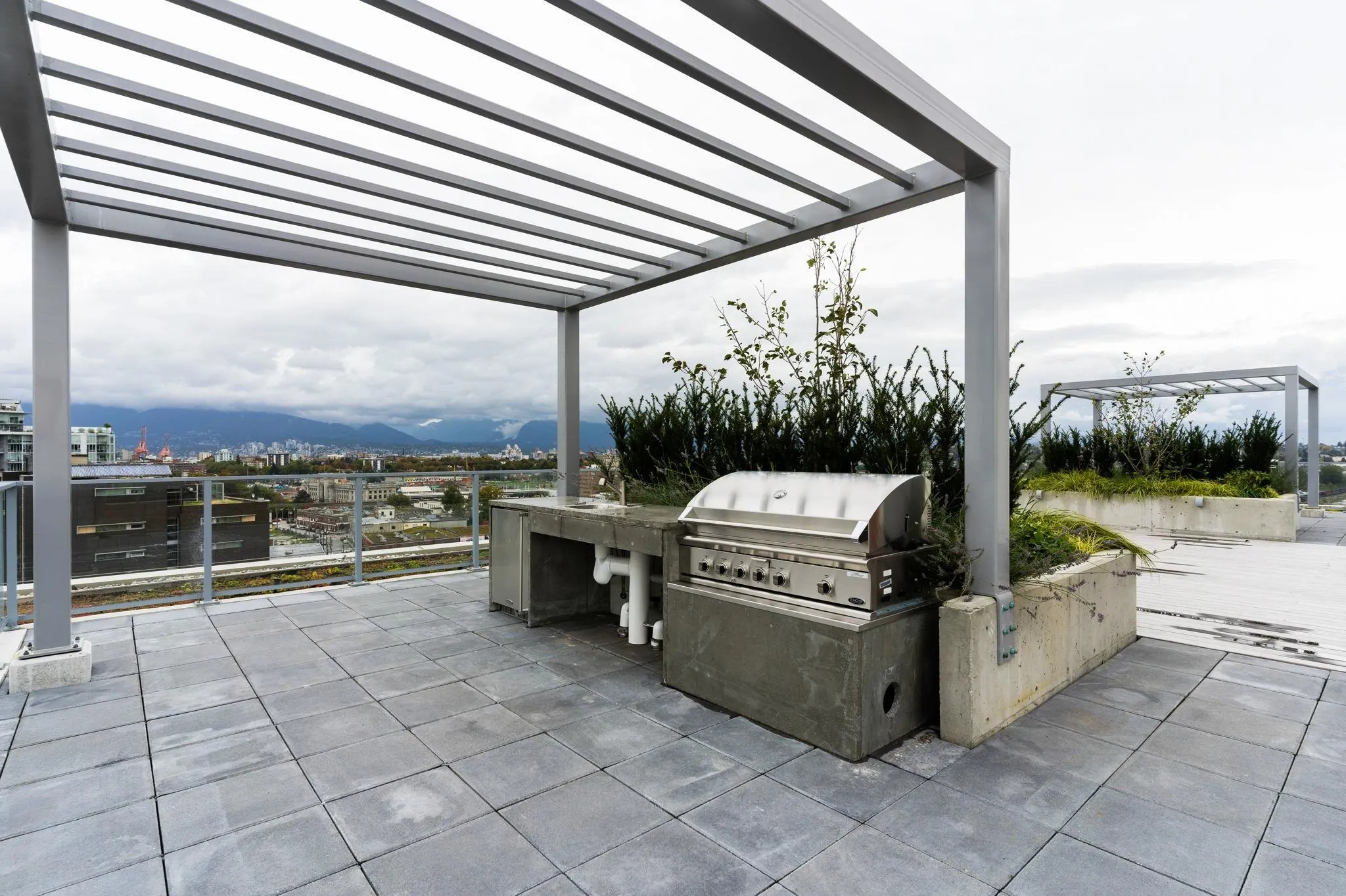 180 E 2nd Avenue #611