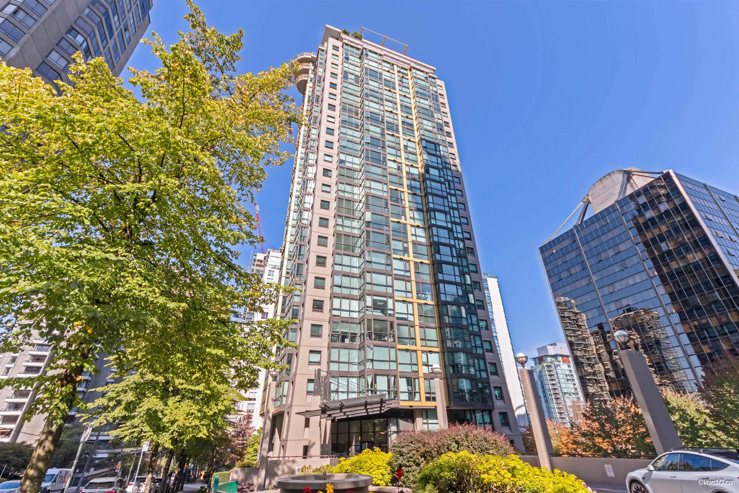 1367 Alberni Street #403