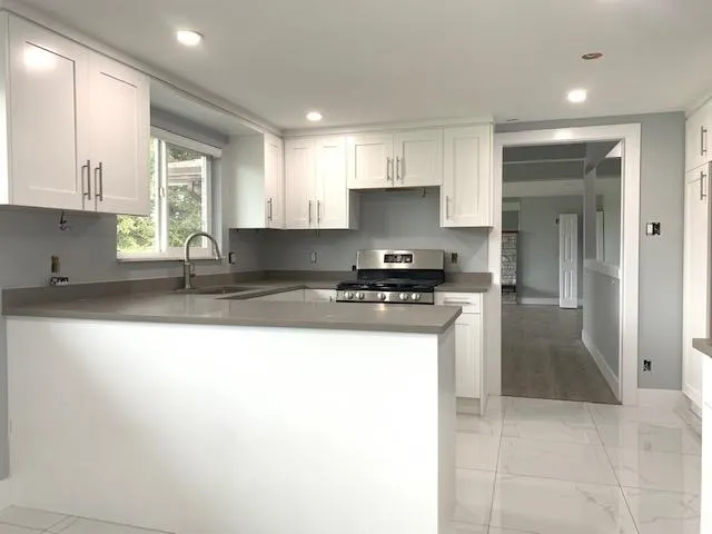 5193 N Whitworth Crescent #A