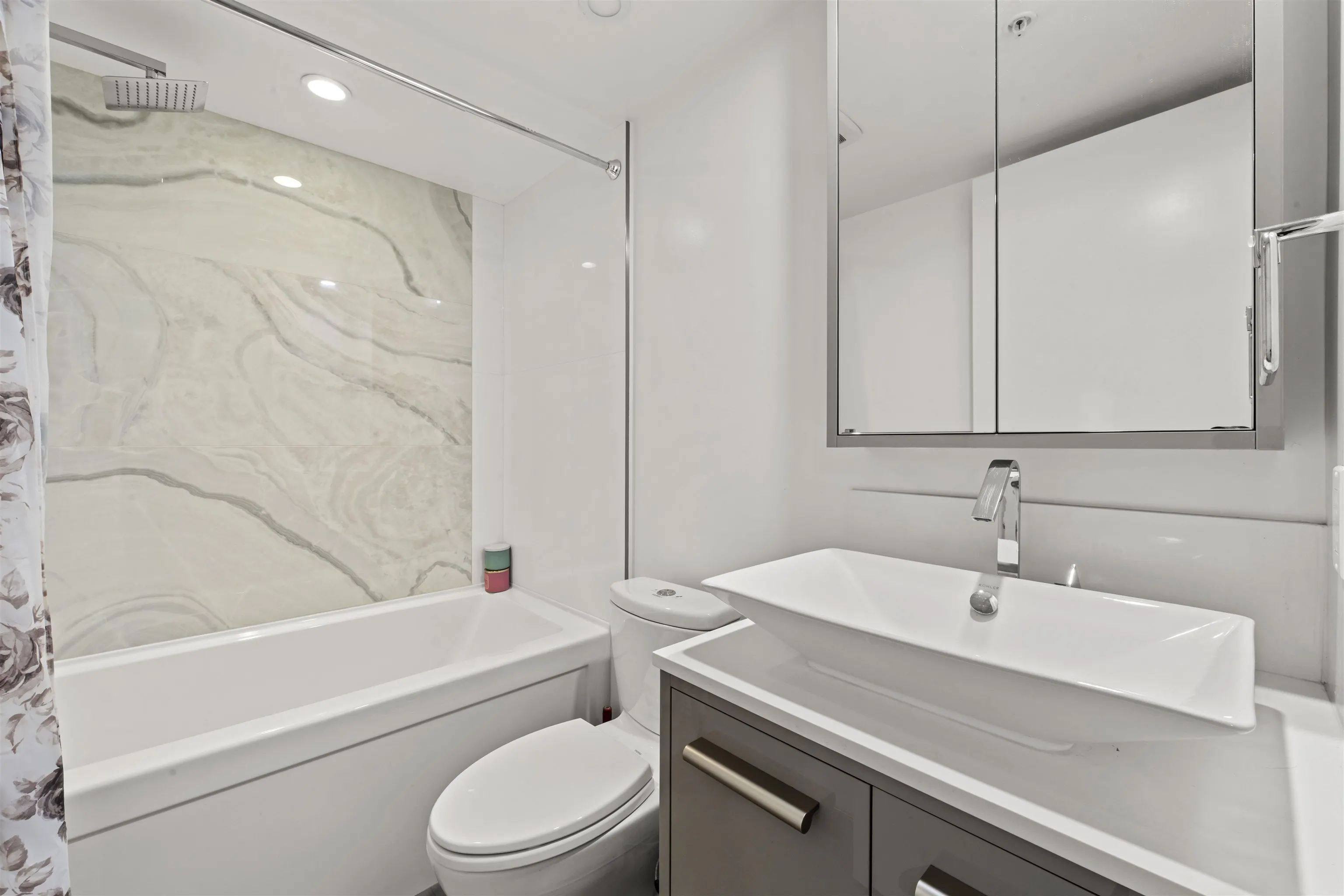 2378 Alpha Avenue #2201