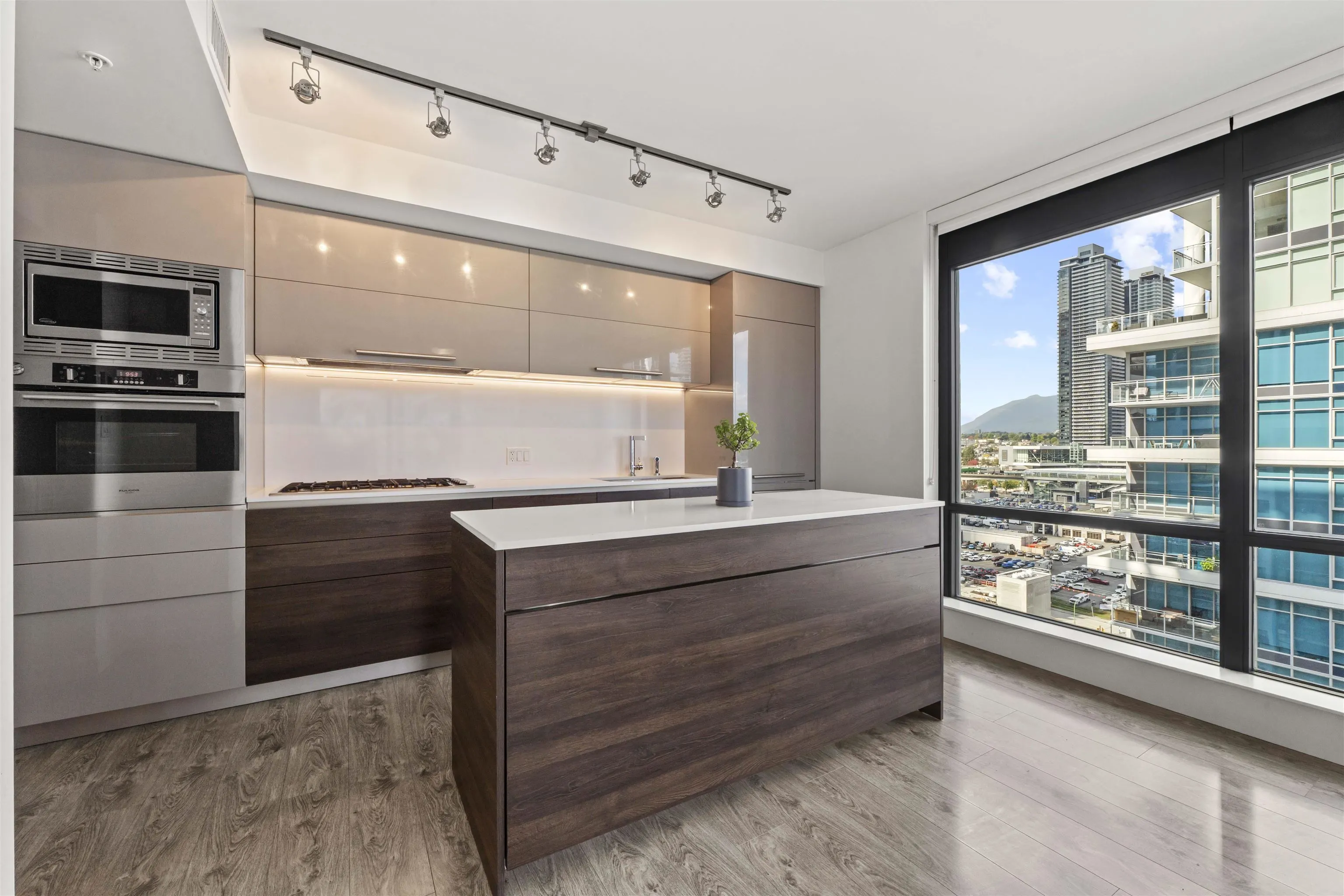 2378 Alpha Avenue #2201