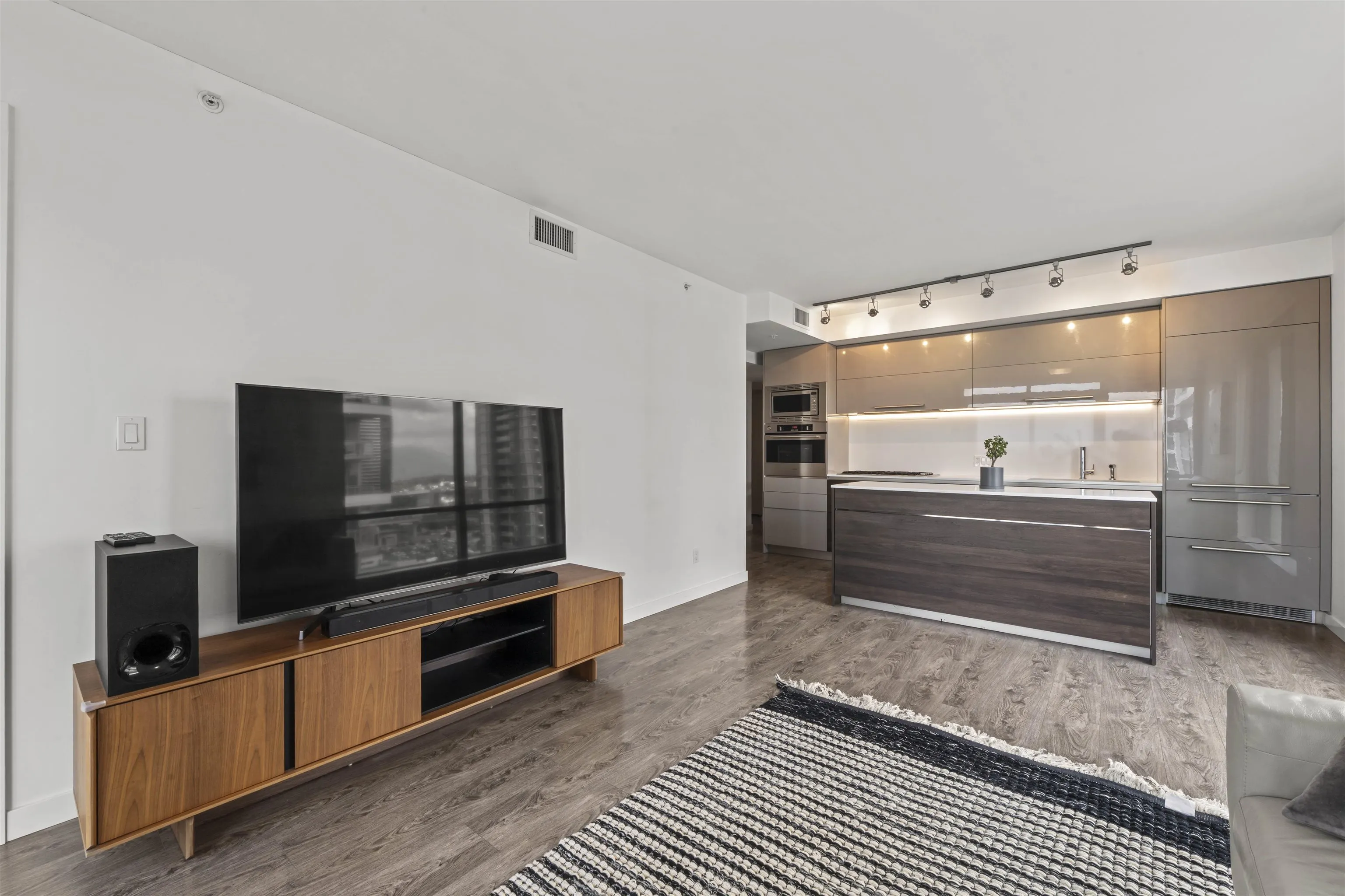 2378 Alpha Avenue #2201