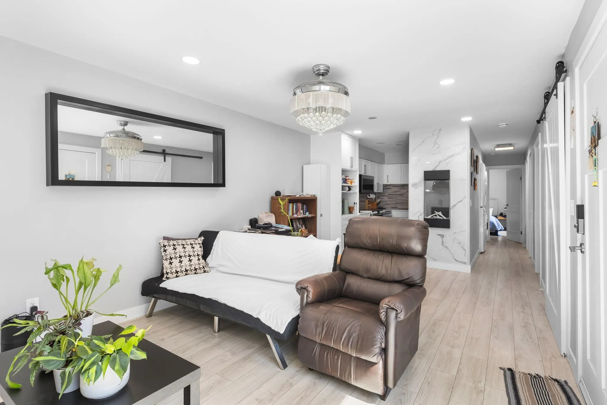 302 Highland Way #2